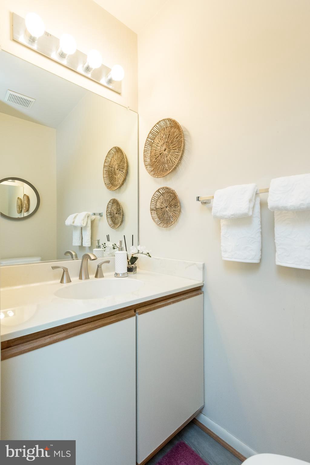 LOVETON FARMS - Residential