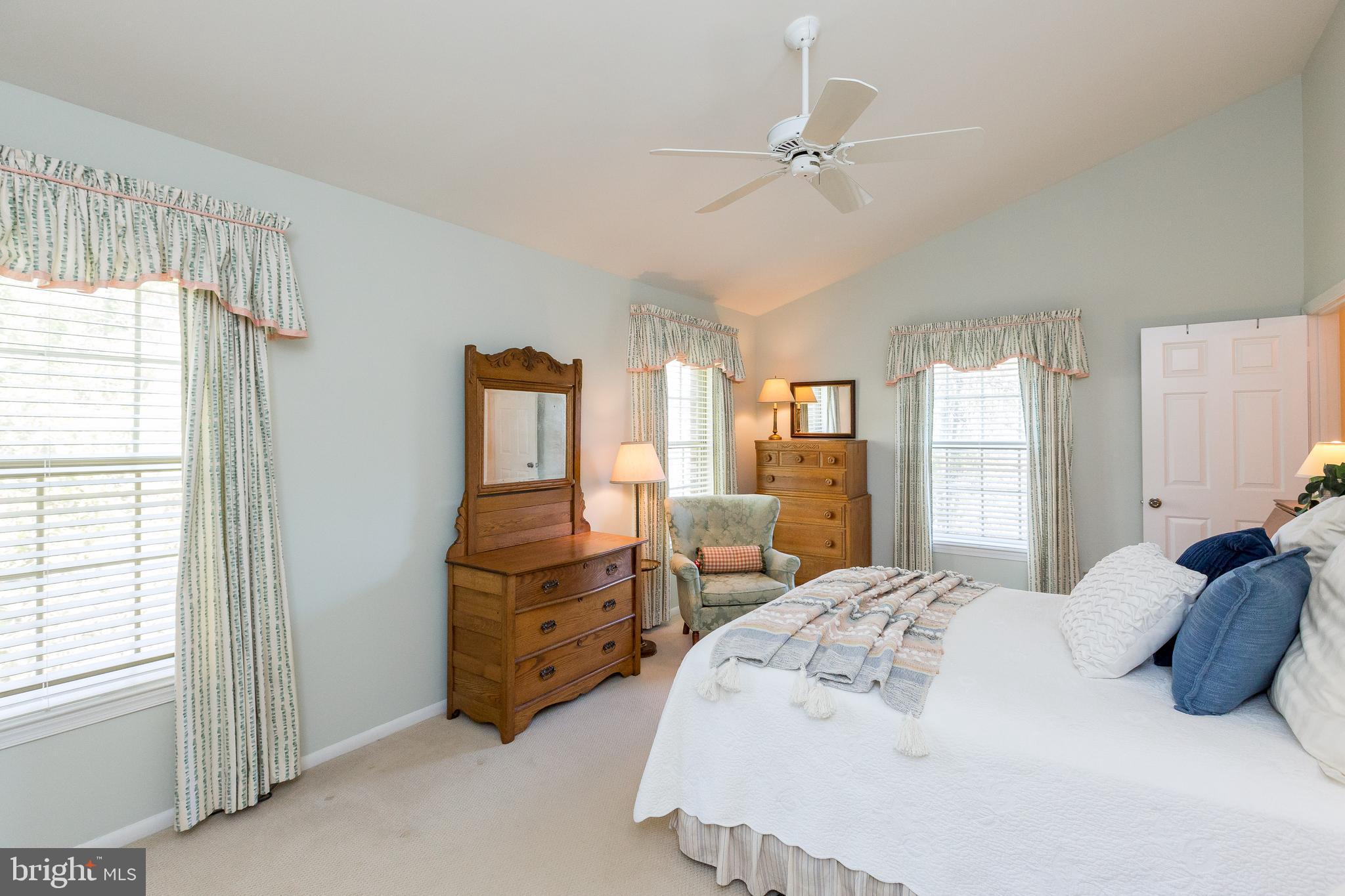 LOVETON FARMS - Residential