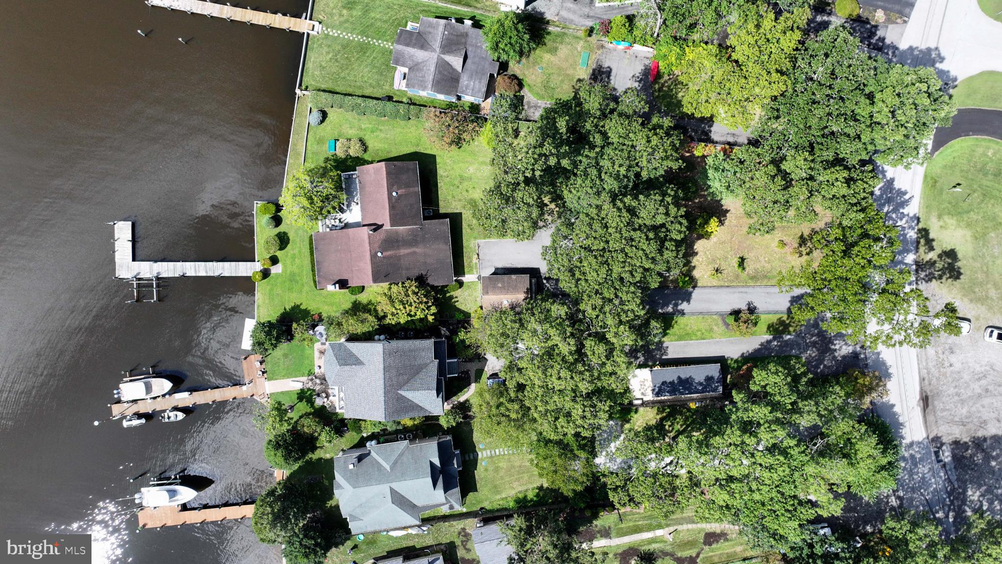 UPPER MAGOTHY BEACH - Residential