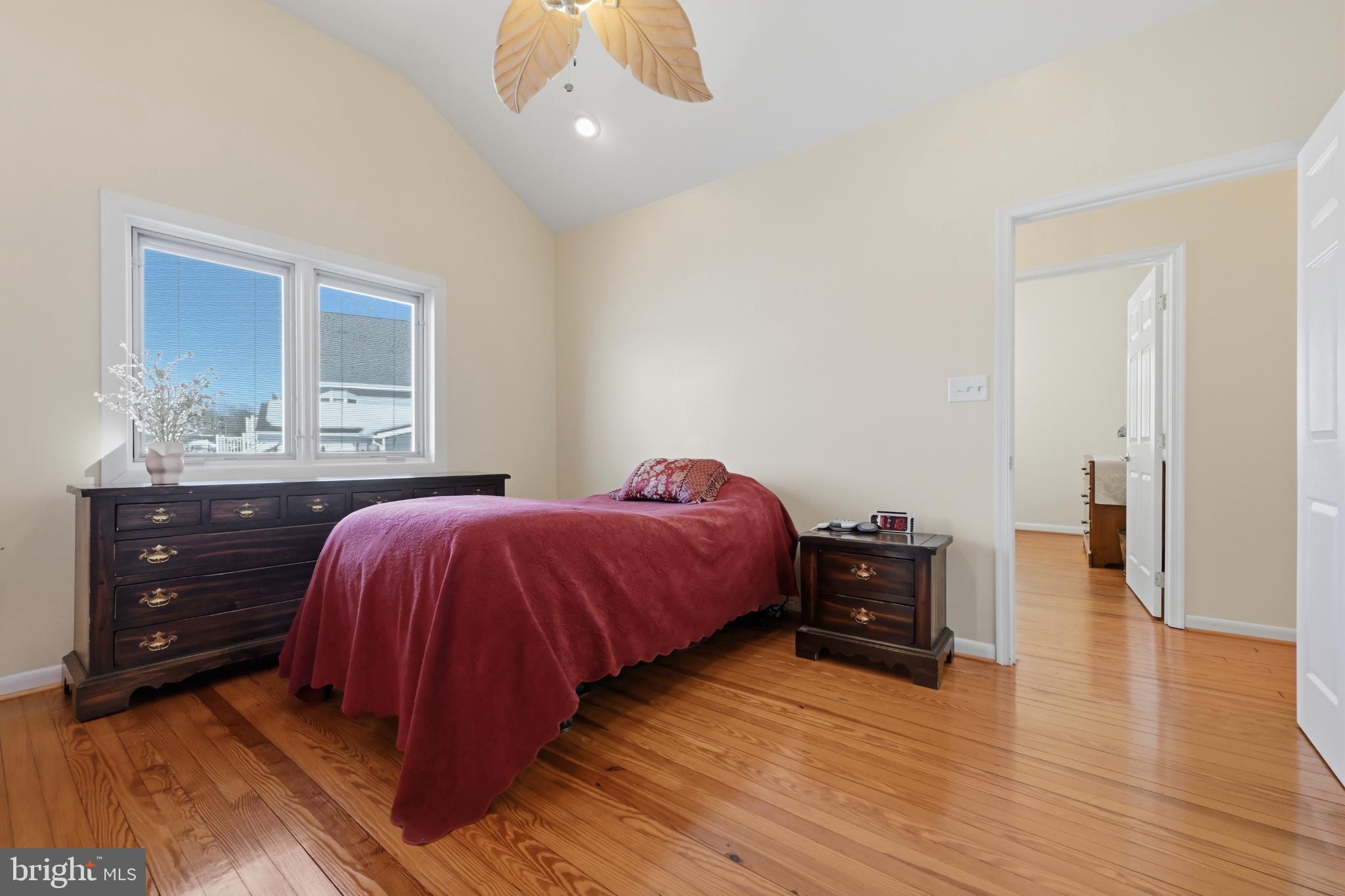 UPPER MAGOTHY BEACH - Residential