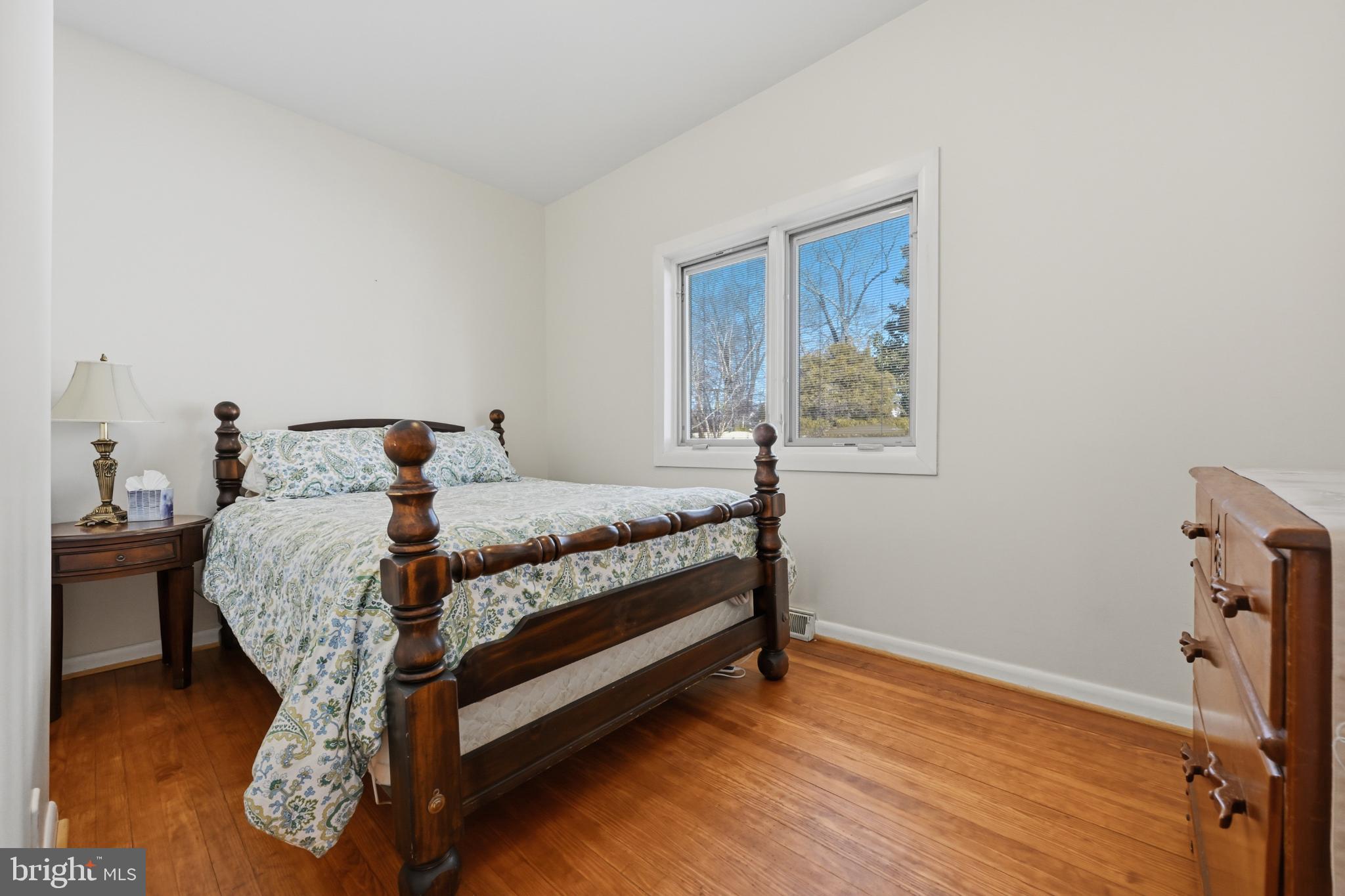 UPPER MAGOTHY BEACH - Residential