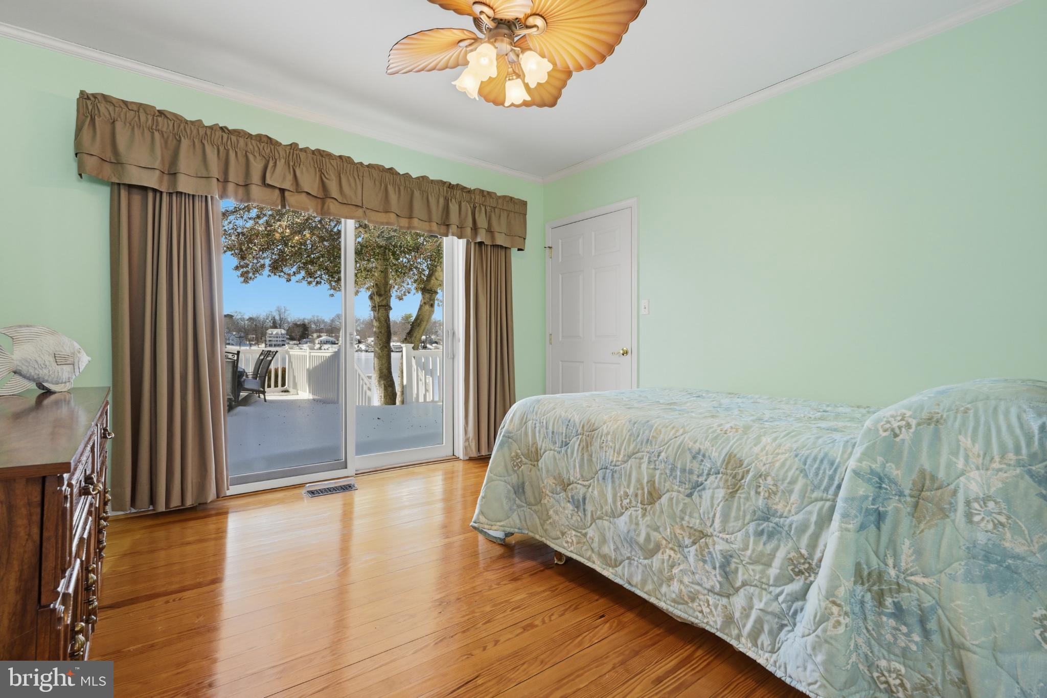 UPPER MAGOTHY BEACH - Residential