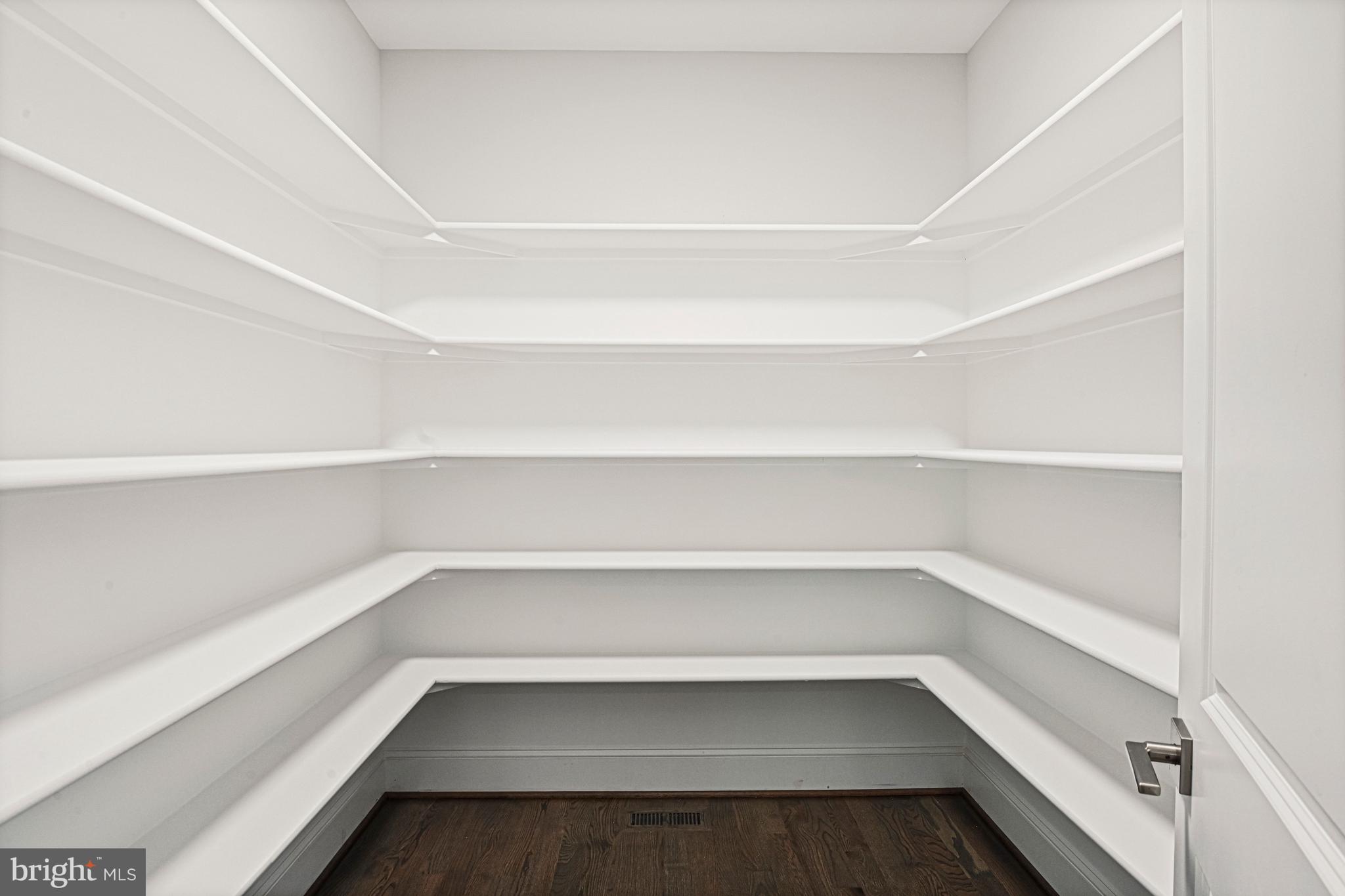 HIGHVIEW TERRACE - Residential