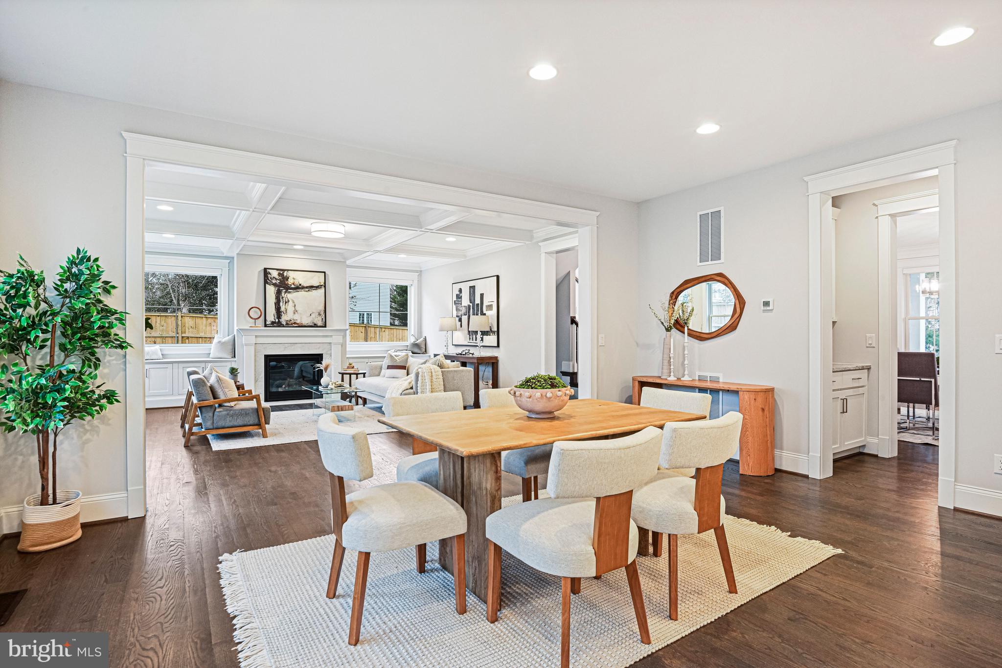 HIGHVIEW TERRACE - Residential