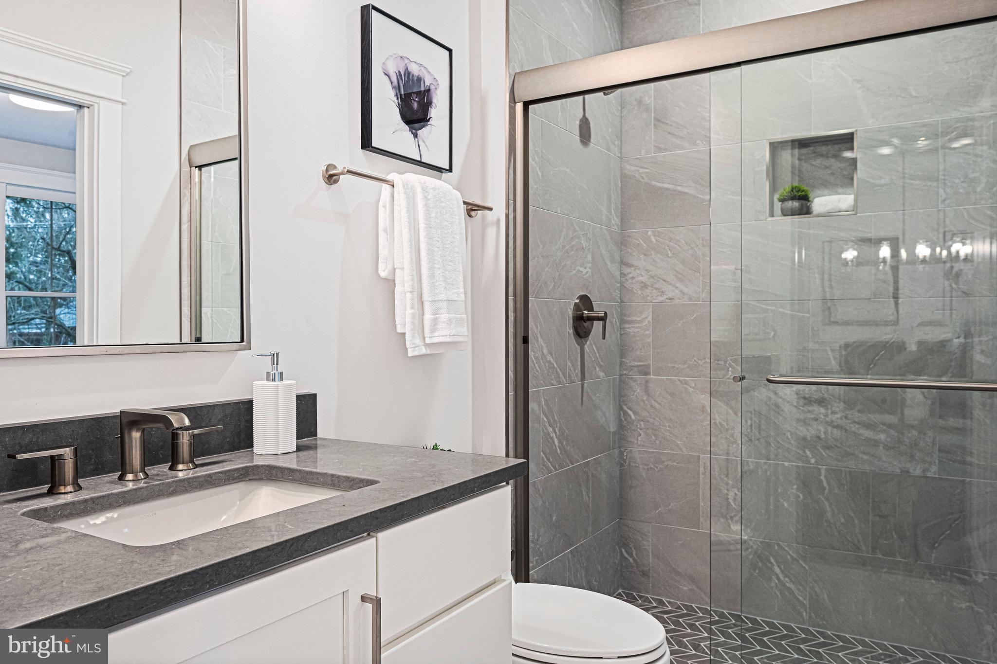 HIGHVIEW TERRACE - Residential