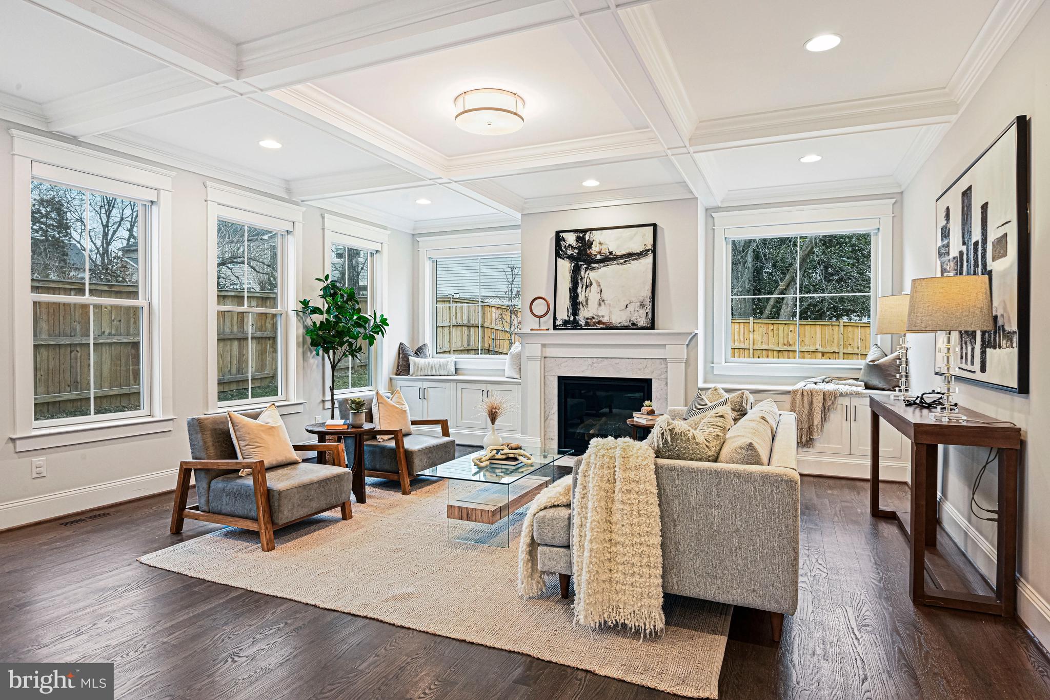 HIGHVIEW TERRACE - Residential