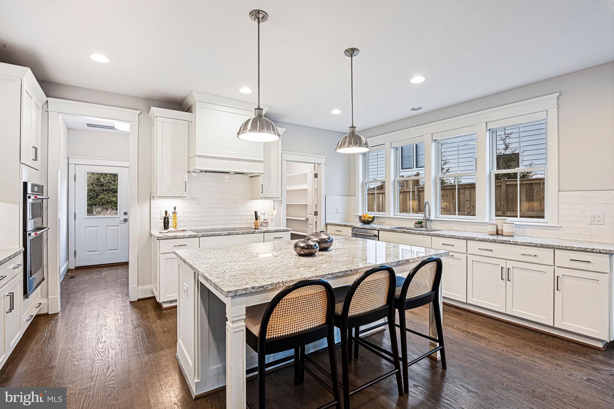 HIGHVIEW TERRACE - Residential