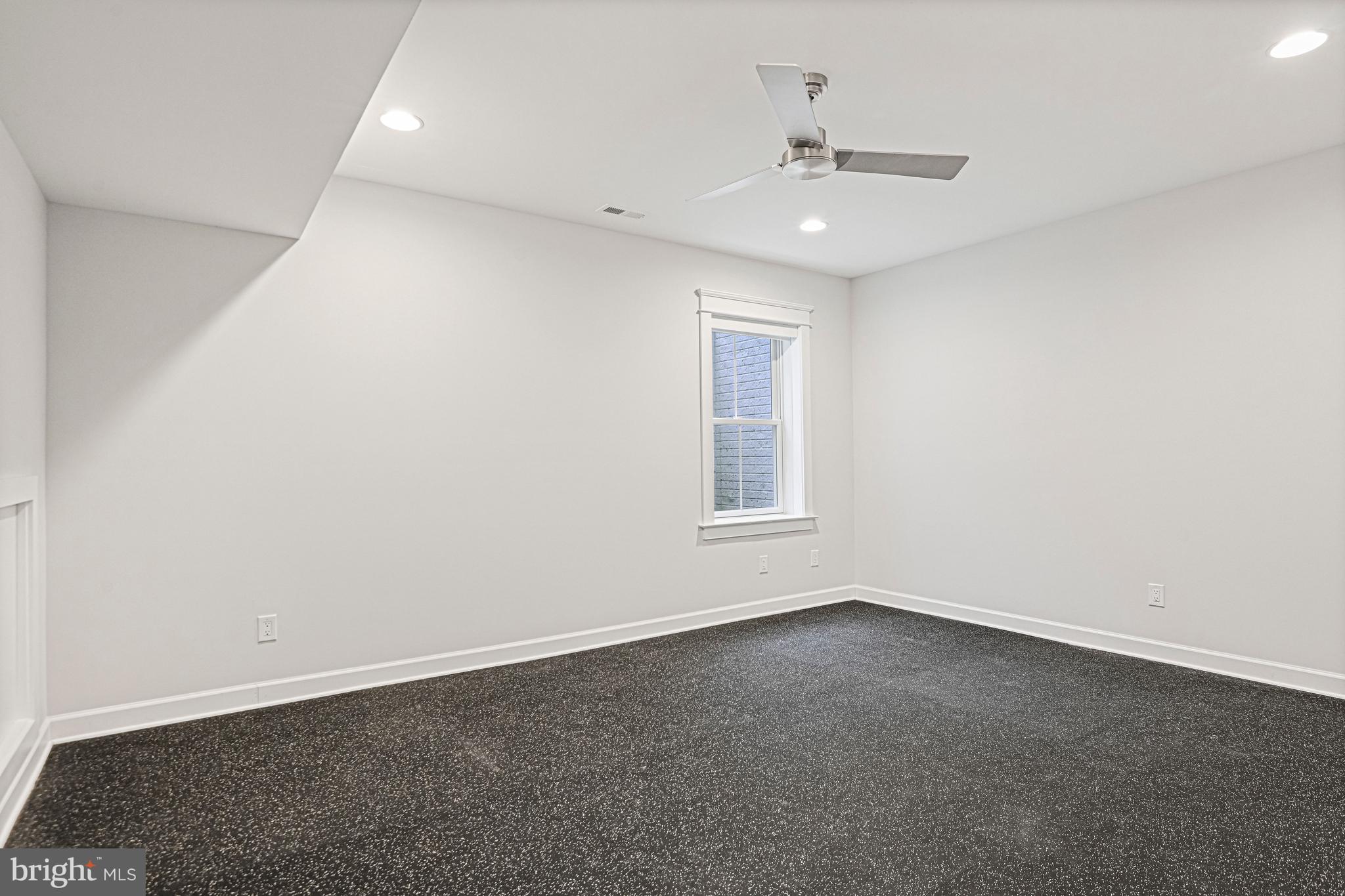 HIGHVIEW TERRACE - Residential