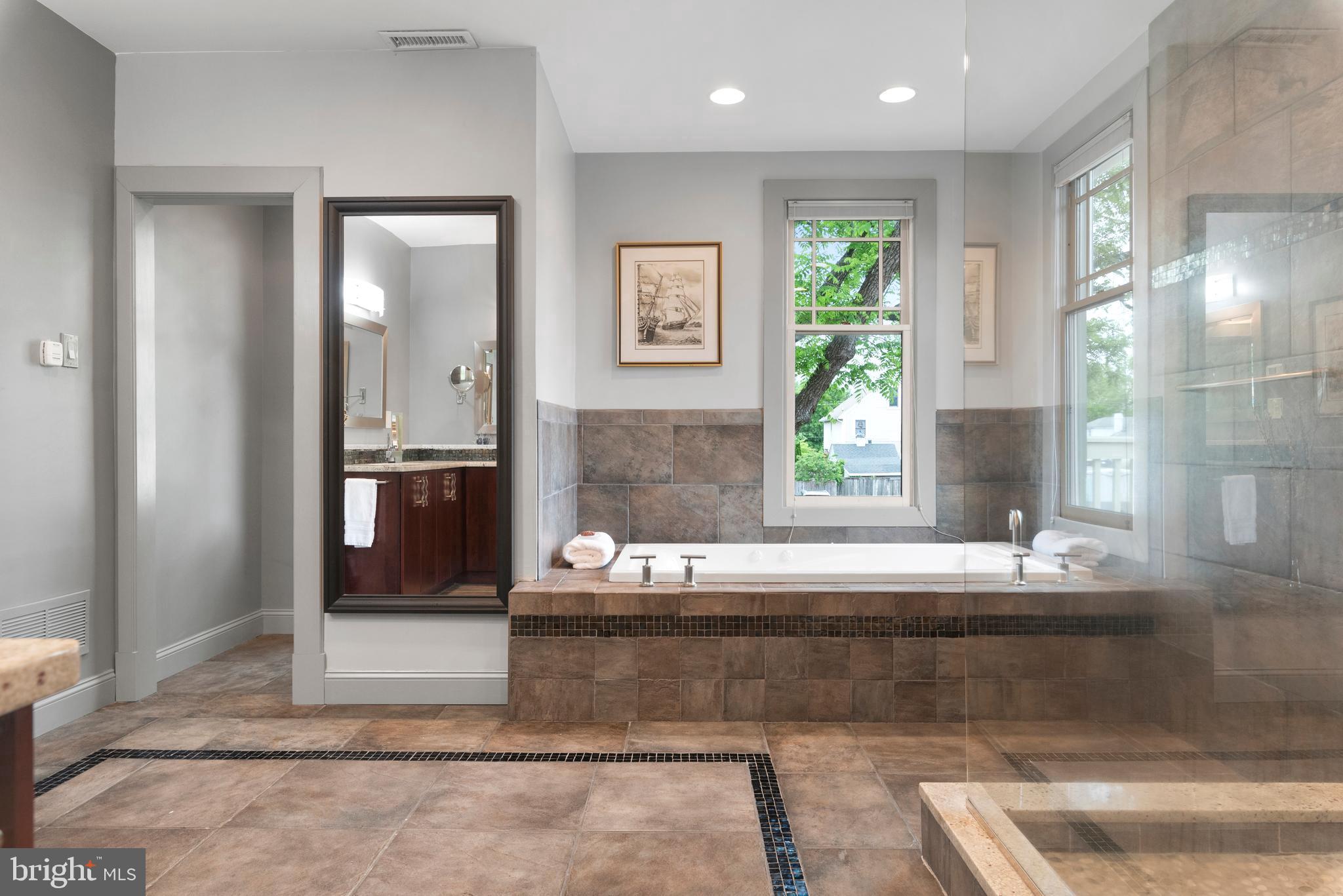 EASTPORT - Residential