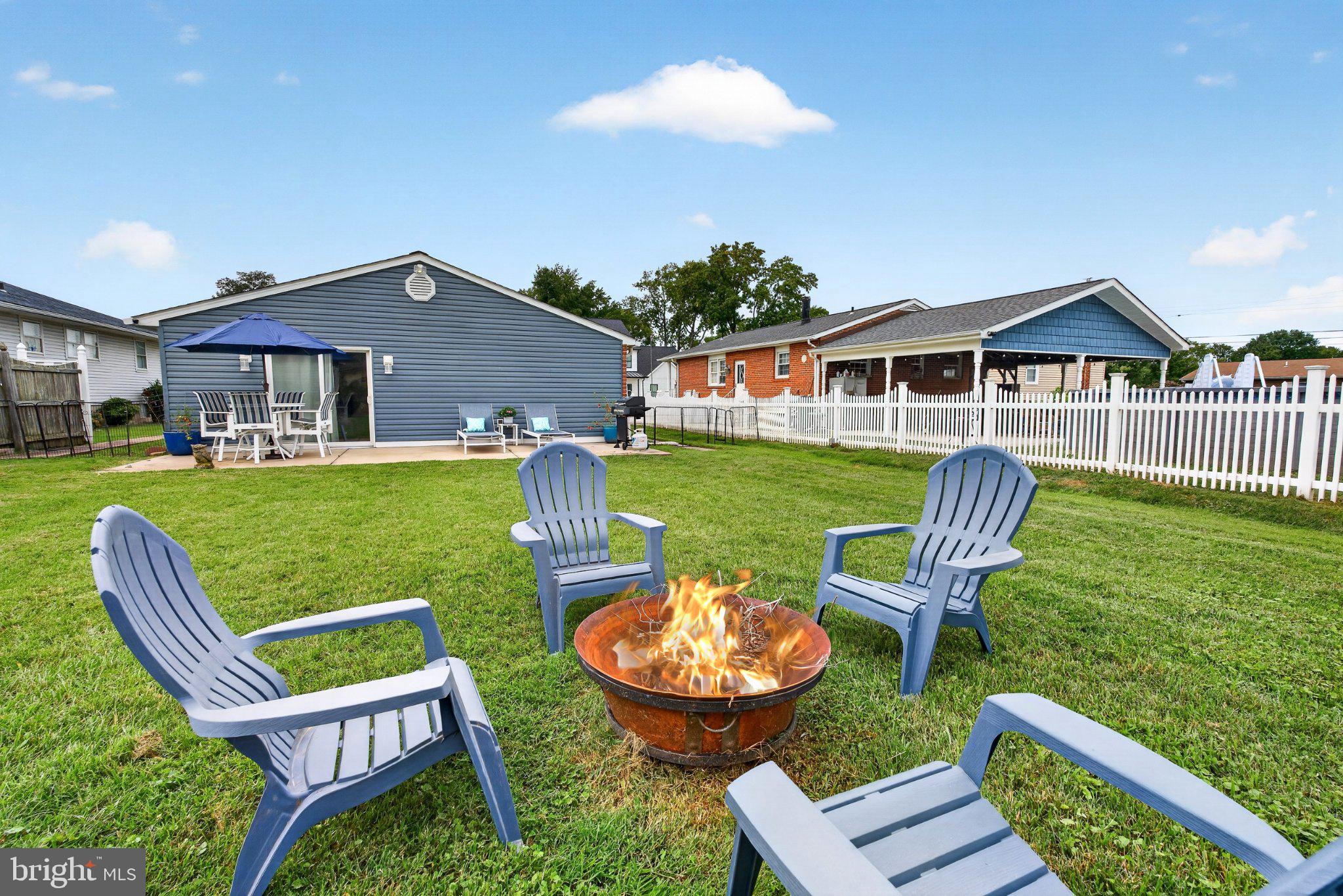 2125 MAPLE ROAD