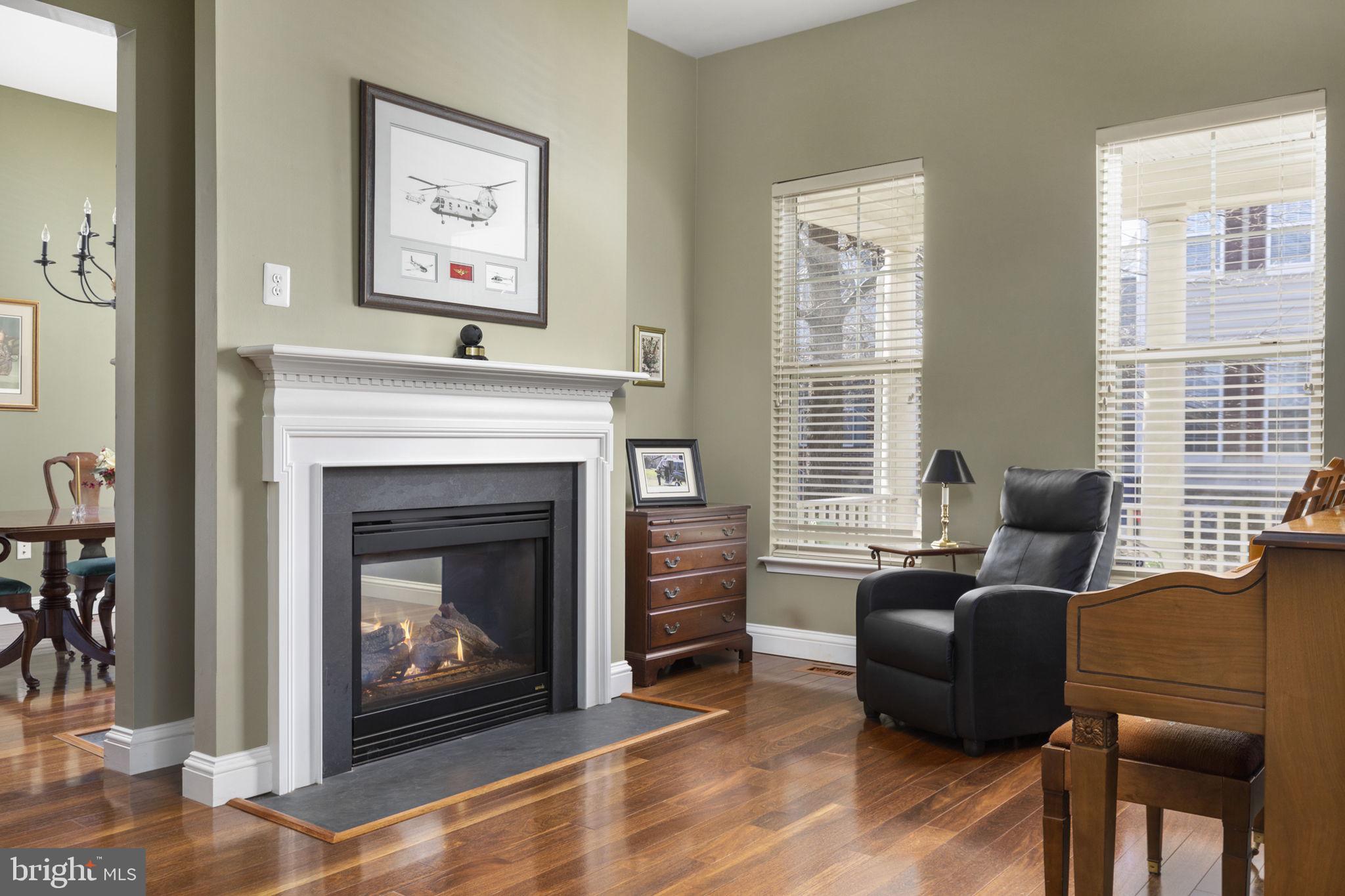 ROUND HILL - Residential