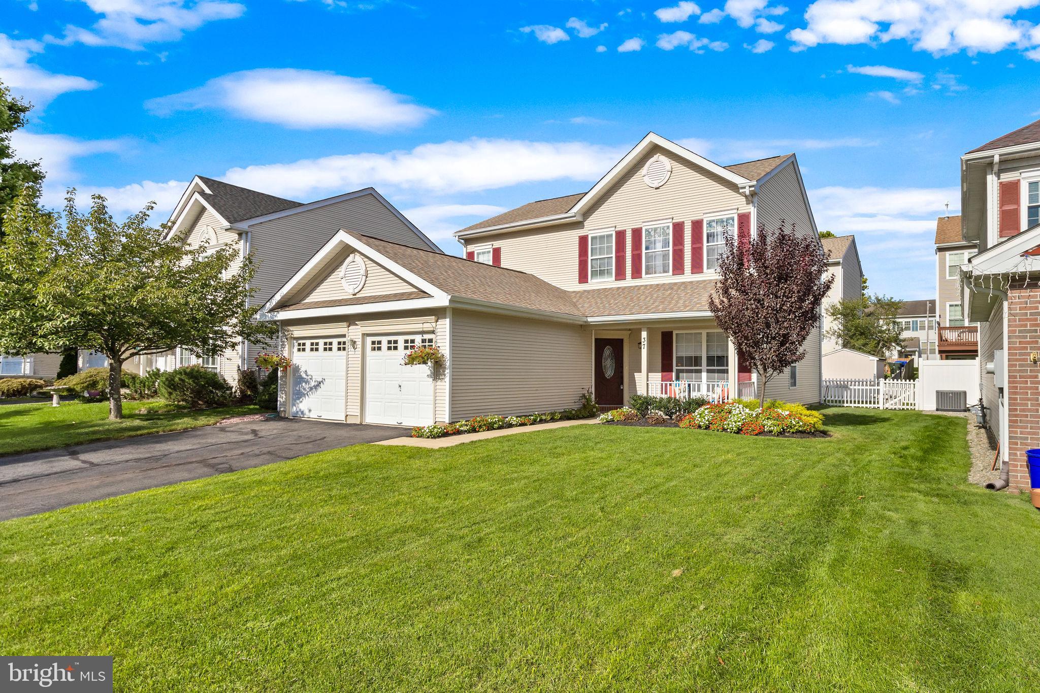 37 ARROWHEAD DRIVE