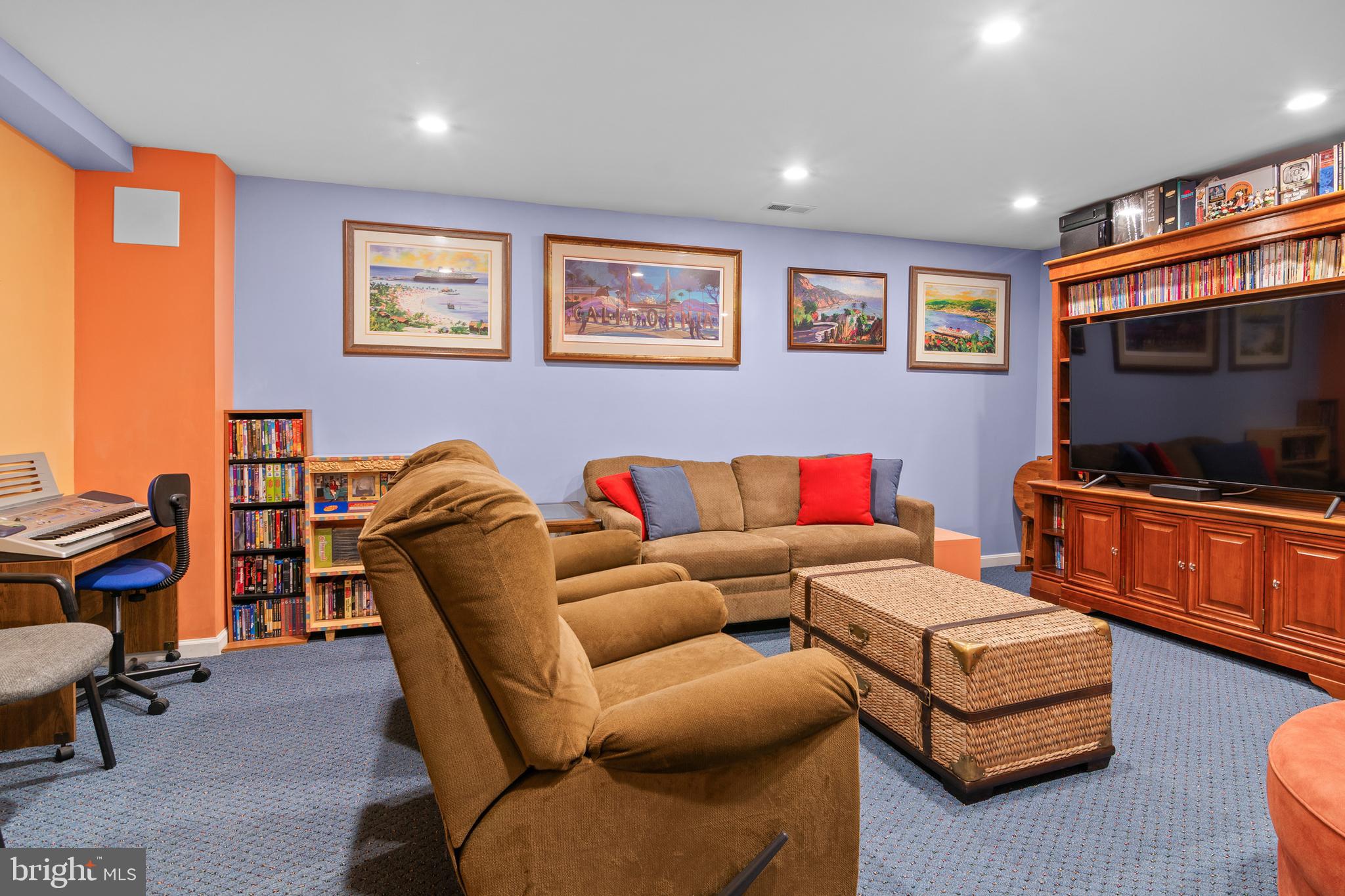 SLADE VILLAGE - Residential