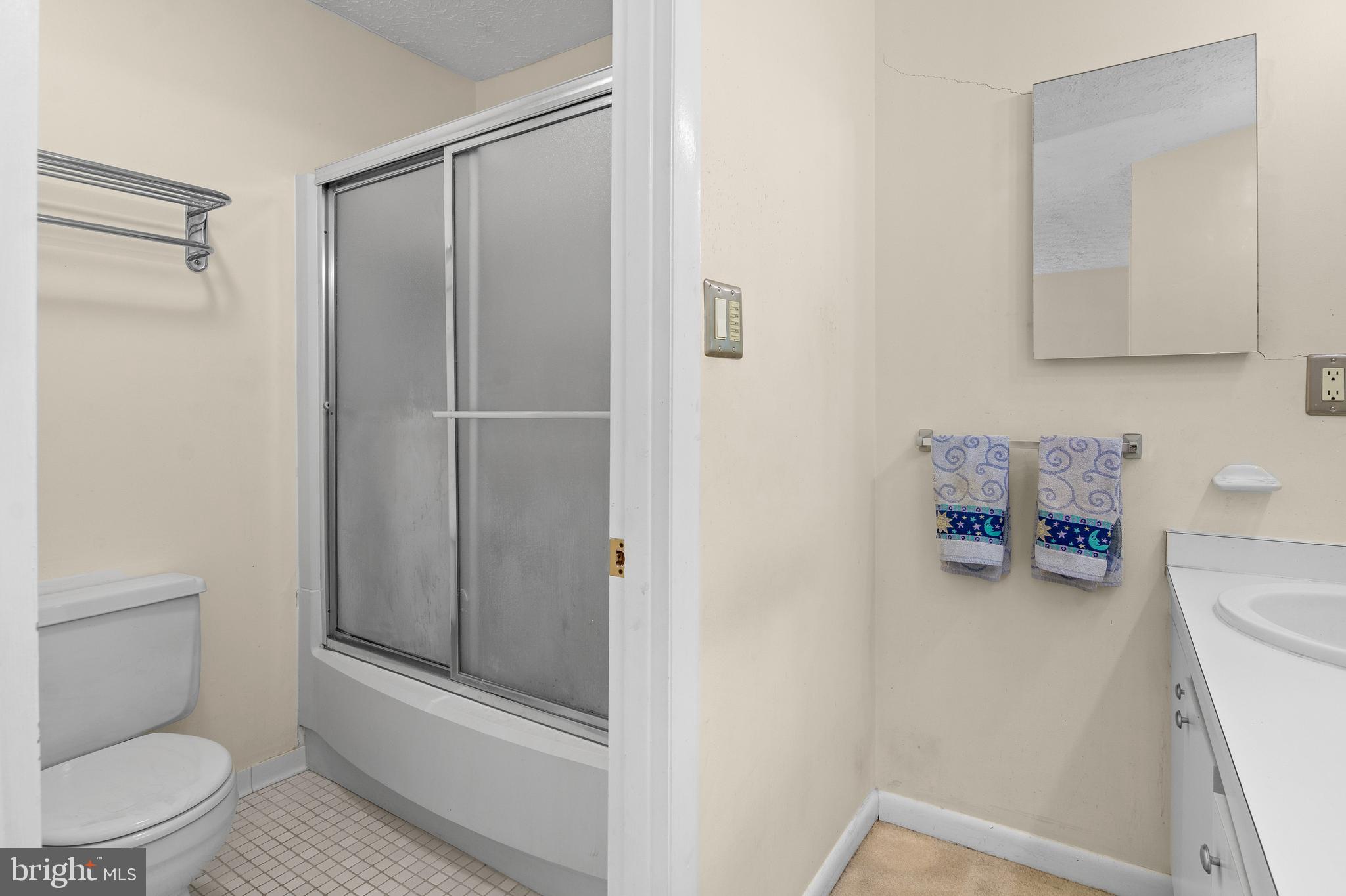 SLADE VILLAGE - Residential