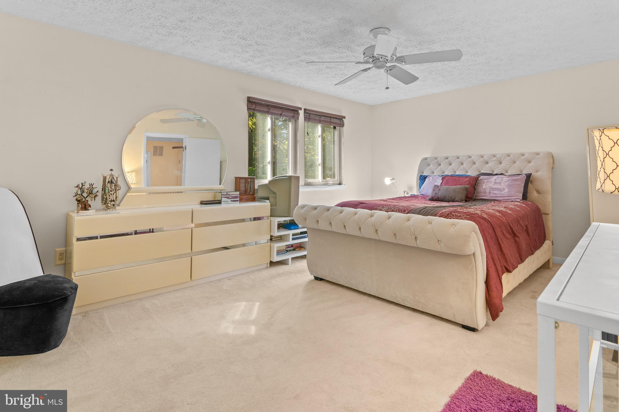 SLADE VILLAGE - Residential