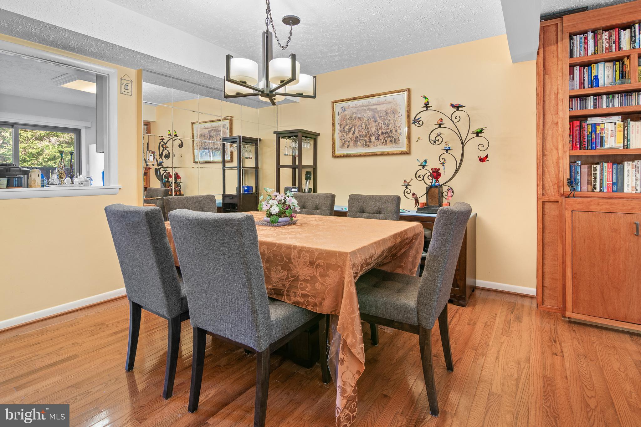 SLADE VILLAGE - Residential