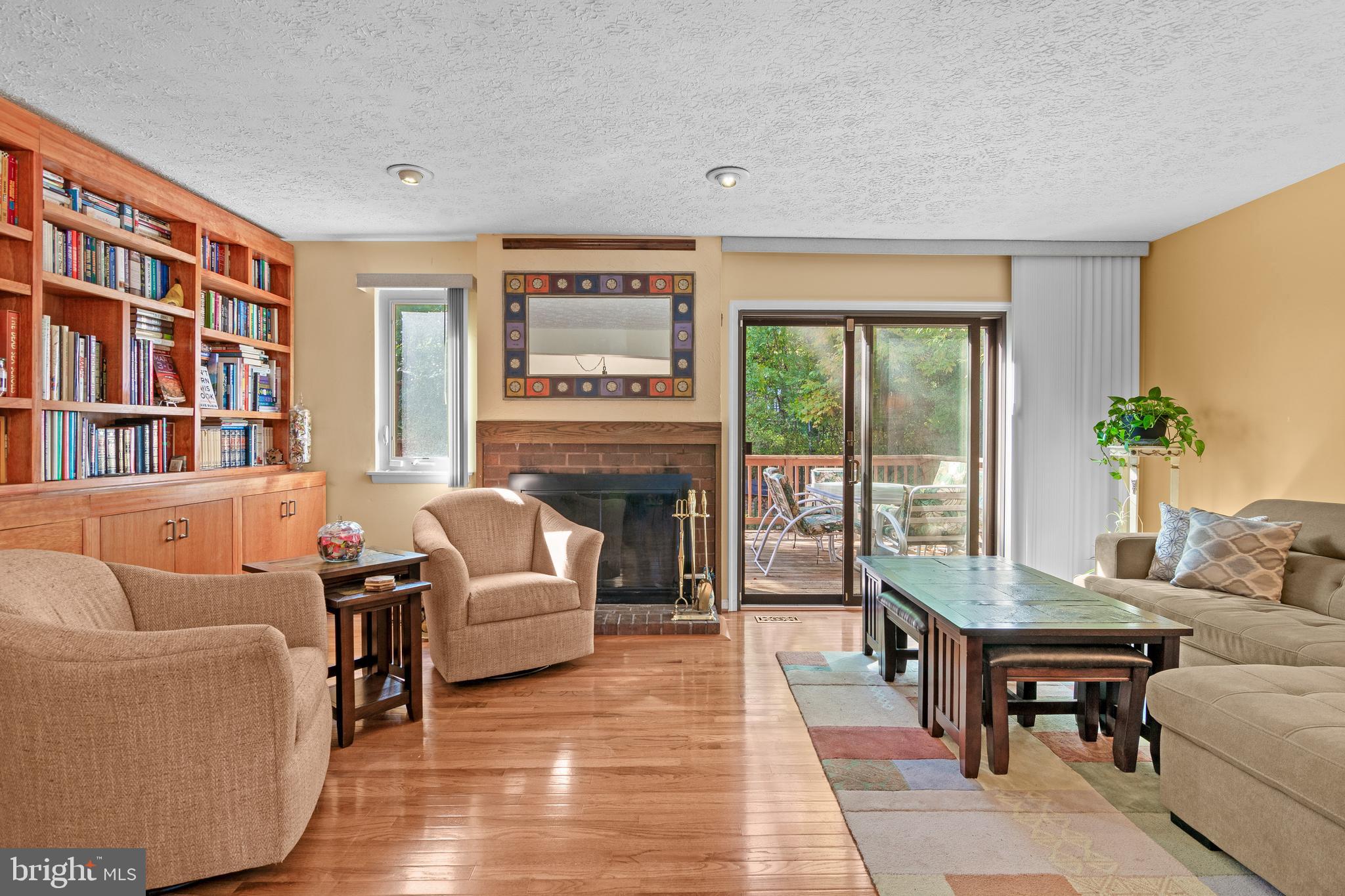 SLADE VILLAGE - Residential