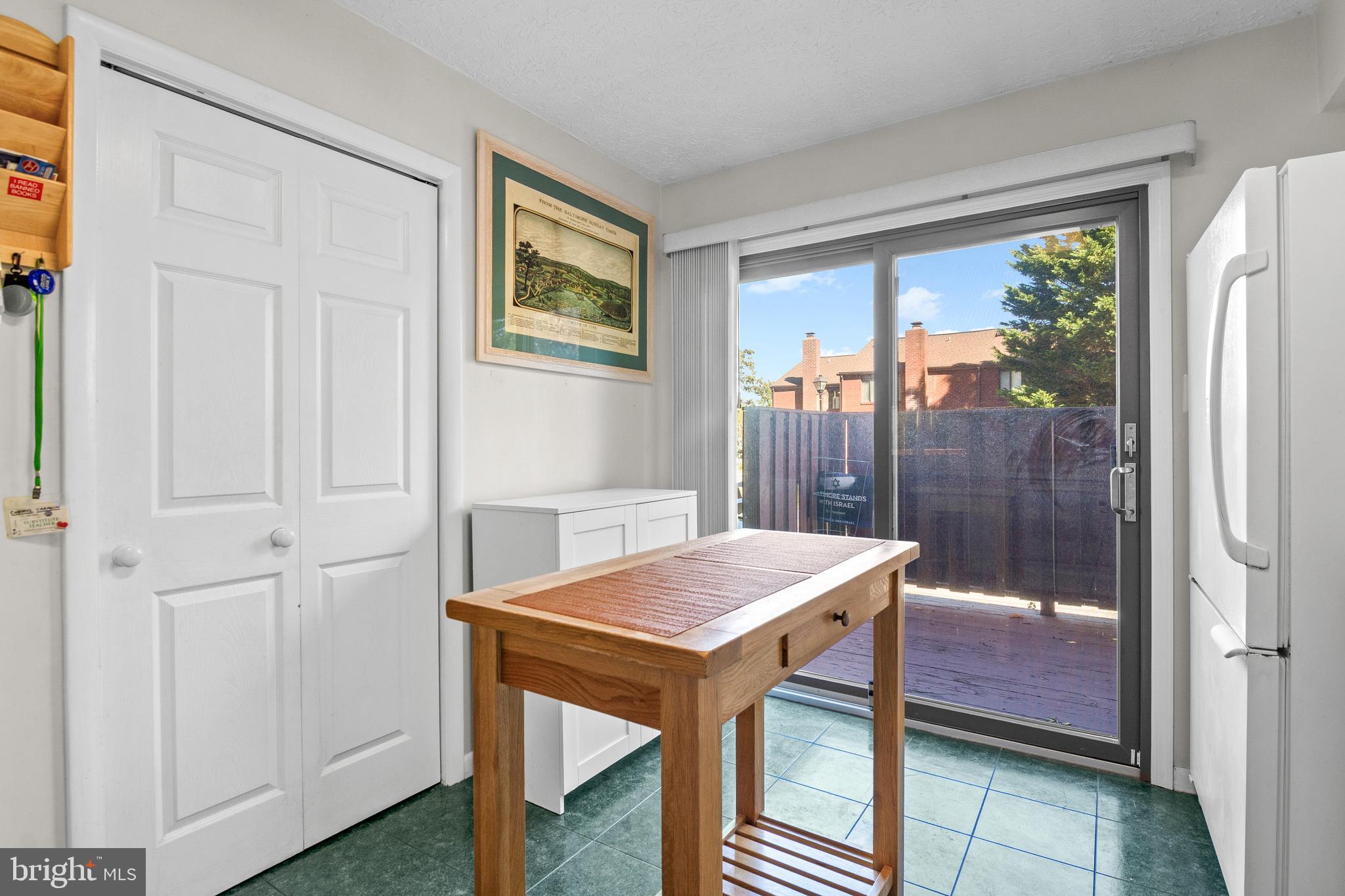 SLADE VILLAGE - Residential