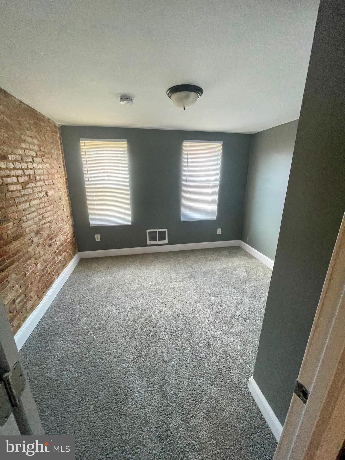 OLIVER - Residential