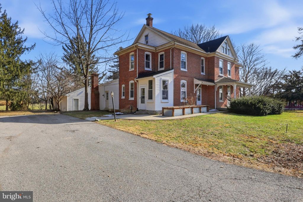 Photo of 1545 Lititz Road, MANHEIM, PA 17545 (MLS # PALA2081558)