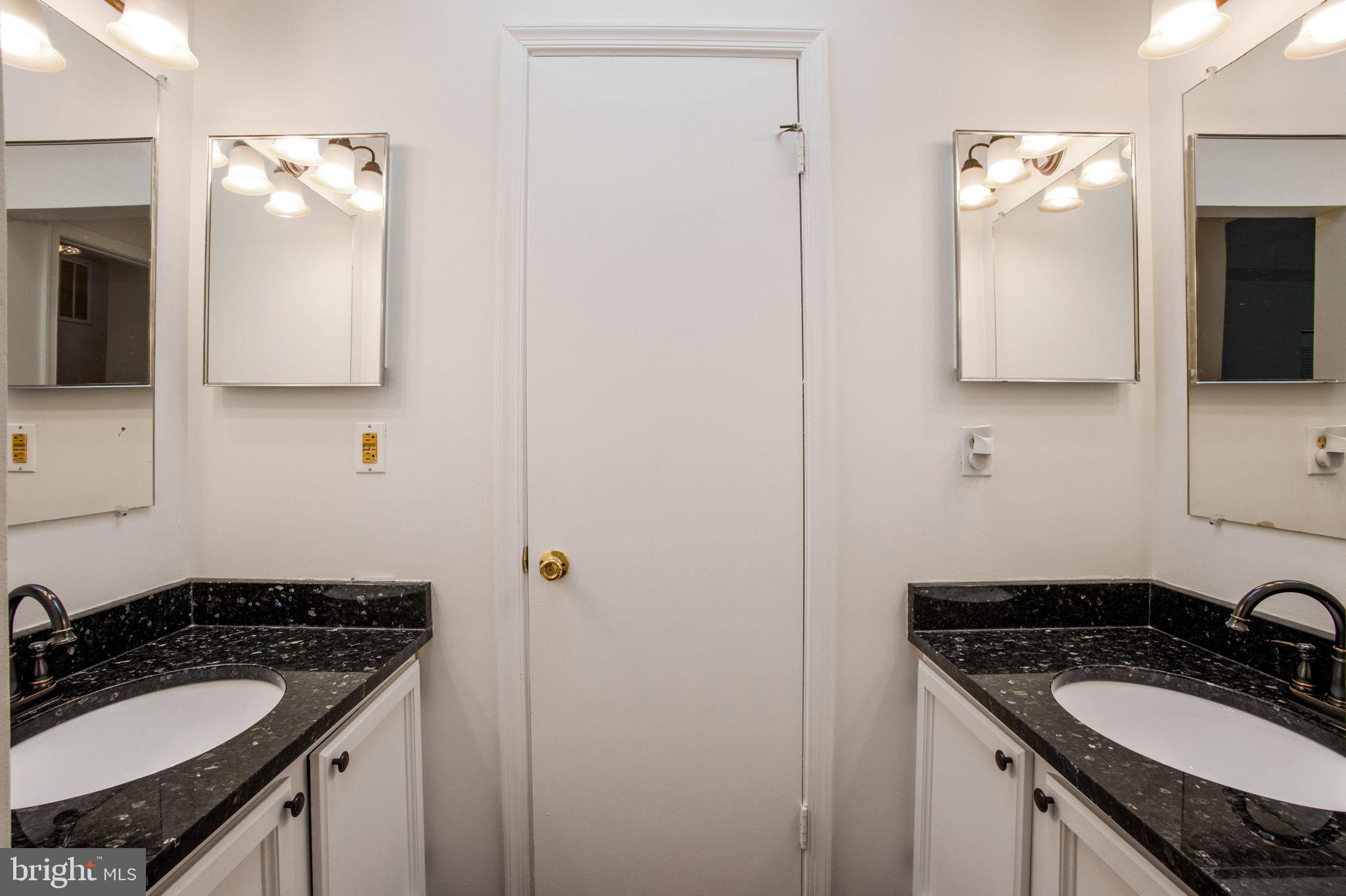 WOODLAND HILLS - Residential