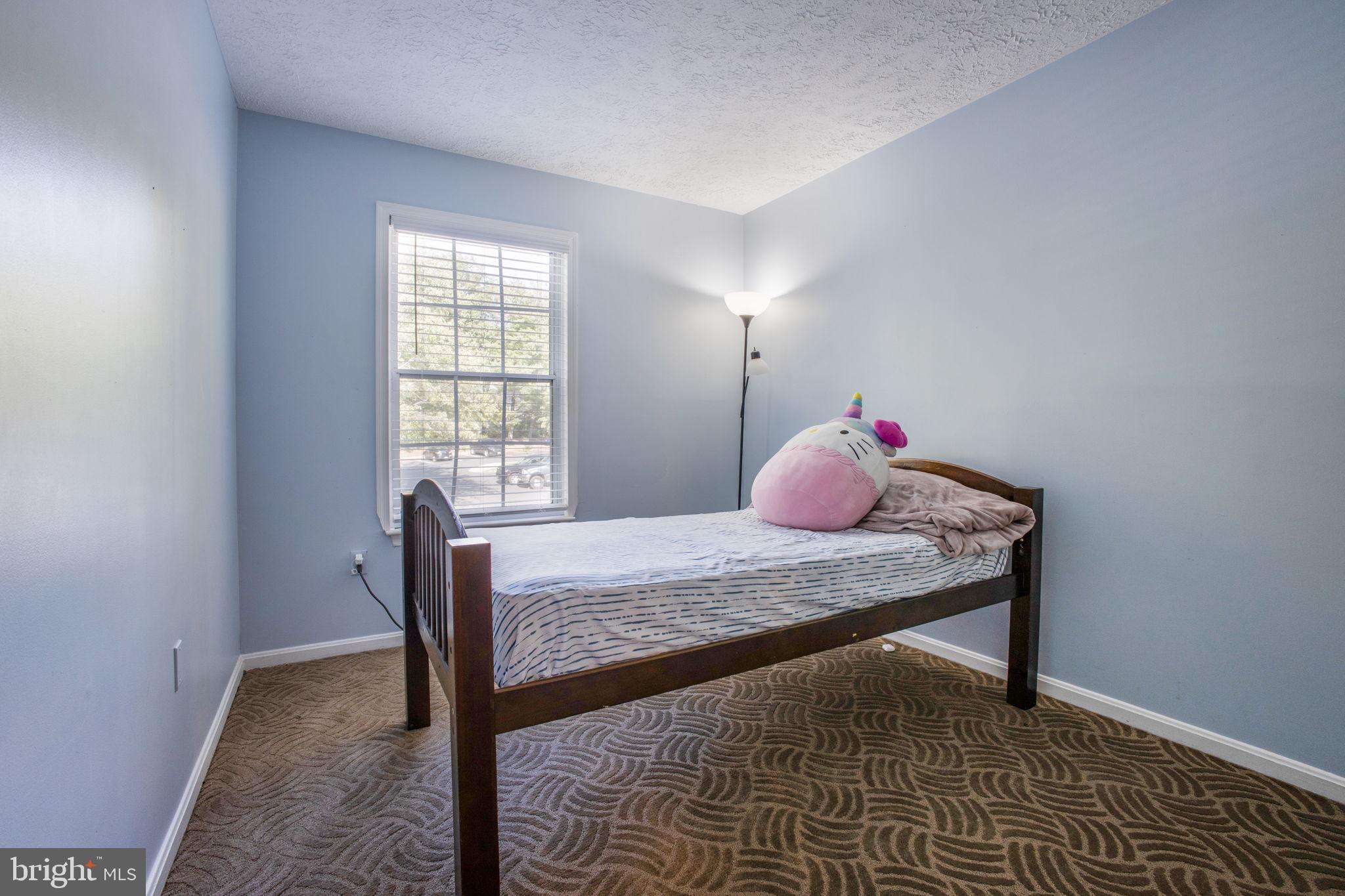 WOODLAND HILLS - Residential