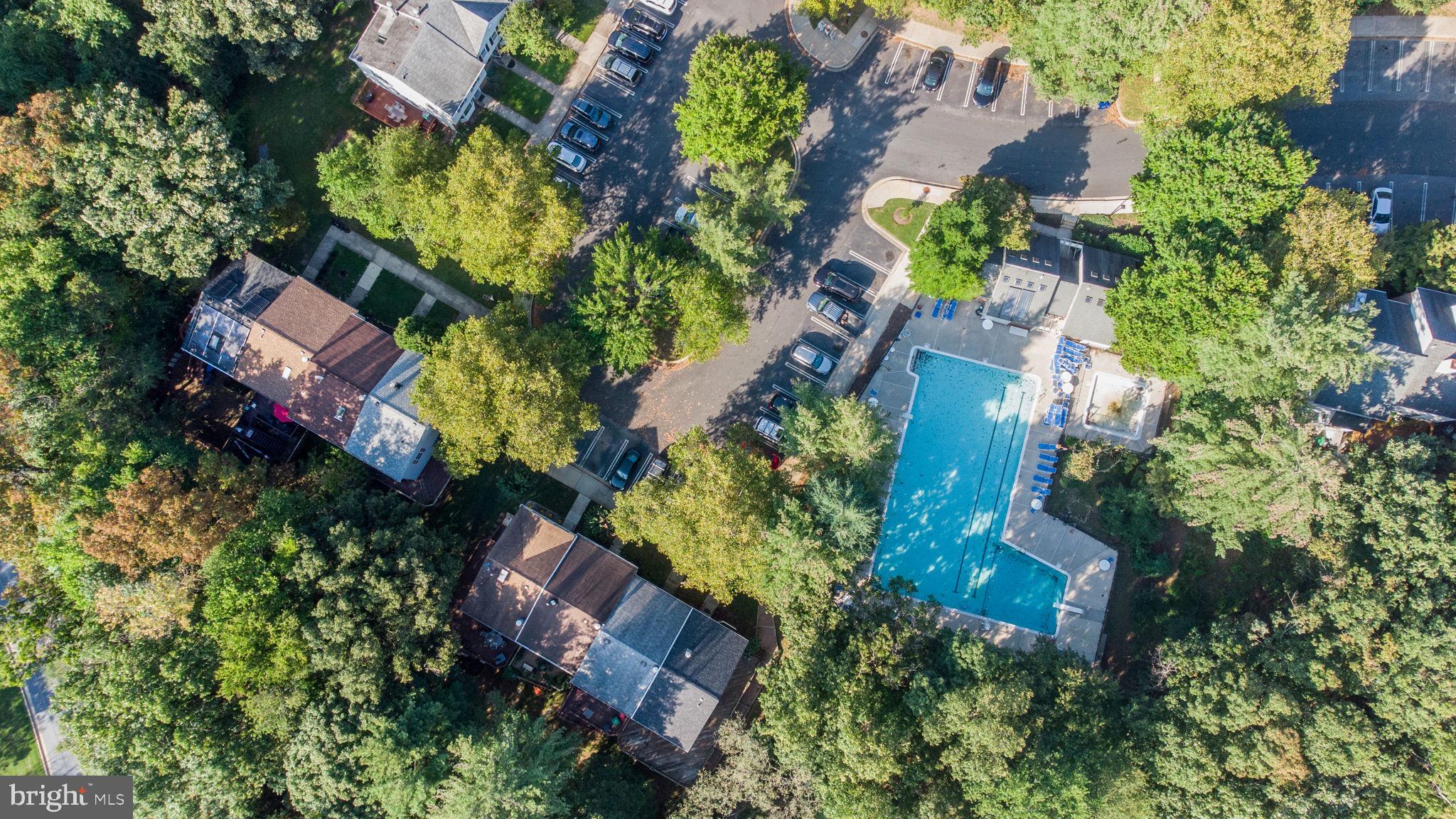 WOODLAND HILLS - Residential