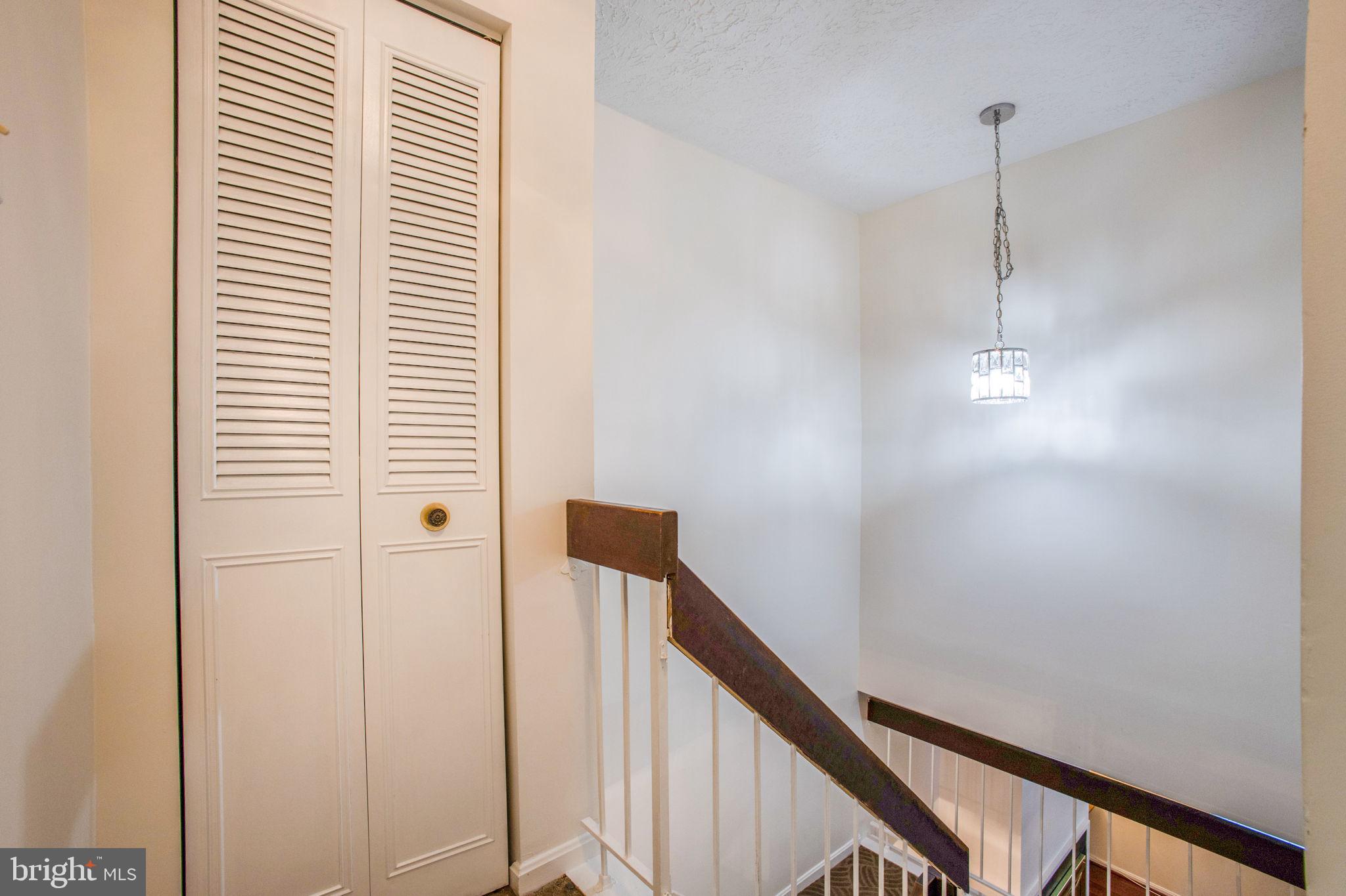 WOODLAND HILLS - Residential