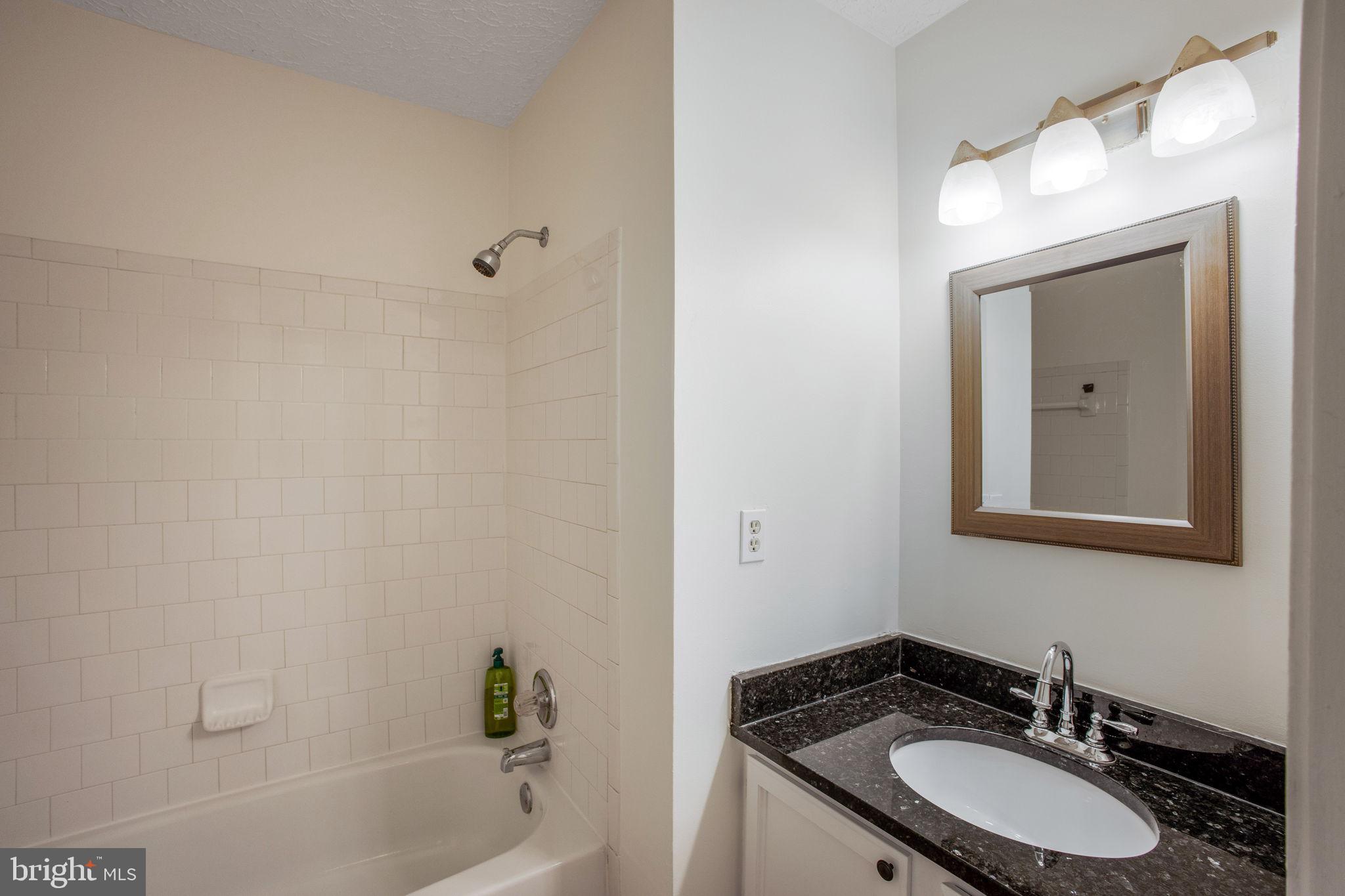 WOODLAND HILLS - Residential