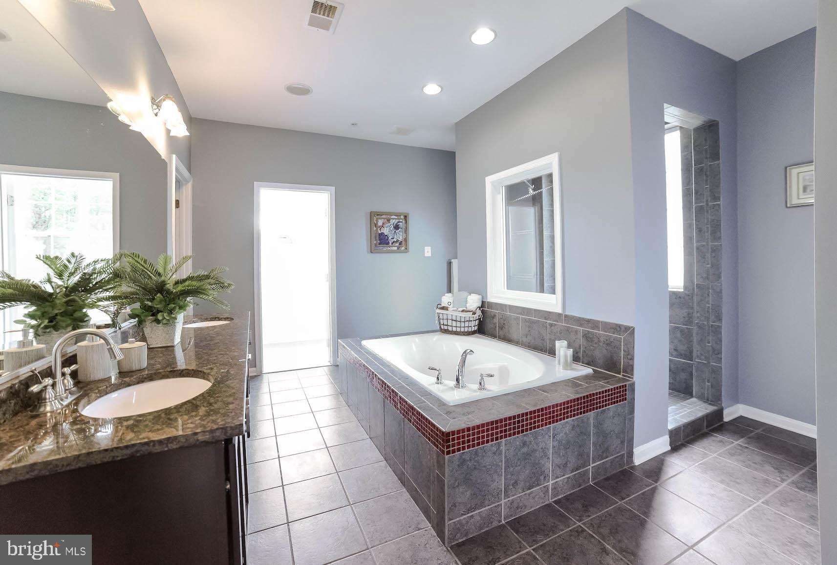 TIMBER RIDGE - Residential