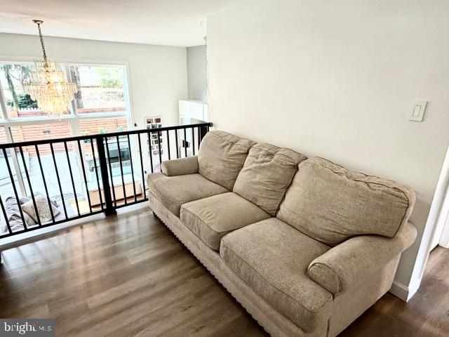 THOMAS CHOICE - Residential