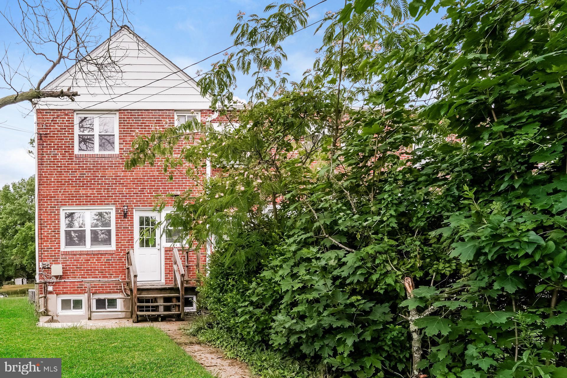 HILLENDALE - Residential Lease