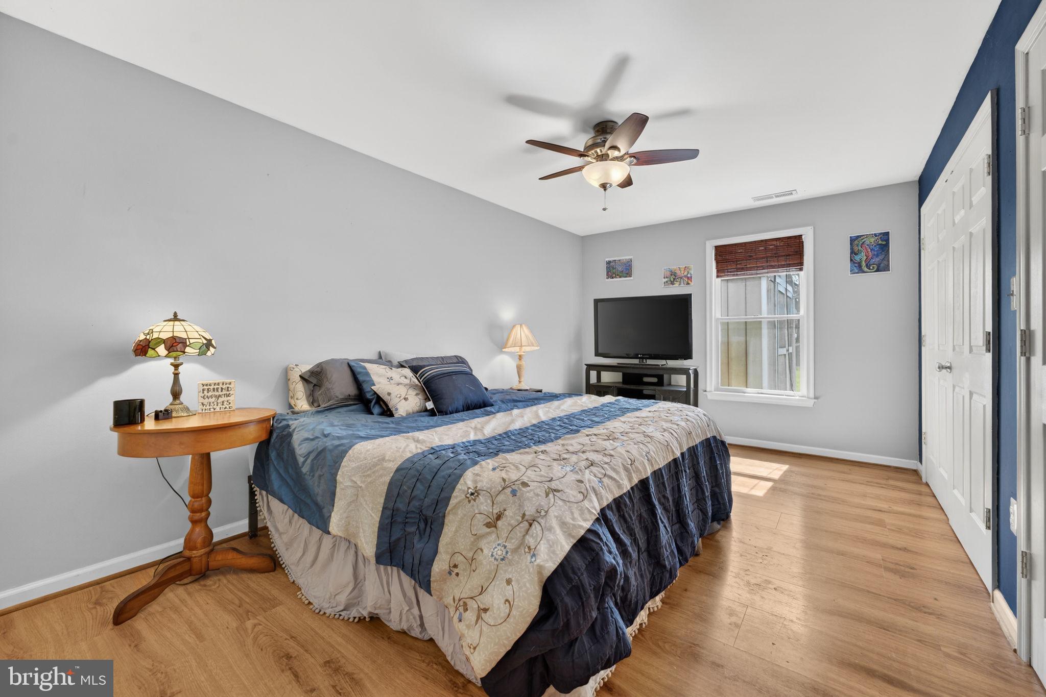 ENGLISH MEADOWS - Residential