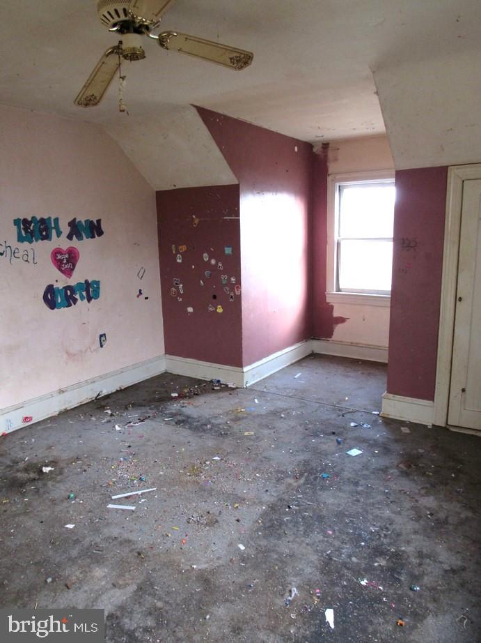 PERRYVILLE - Residential