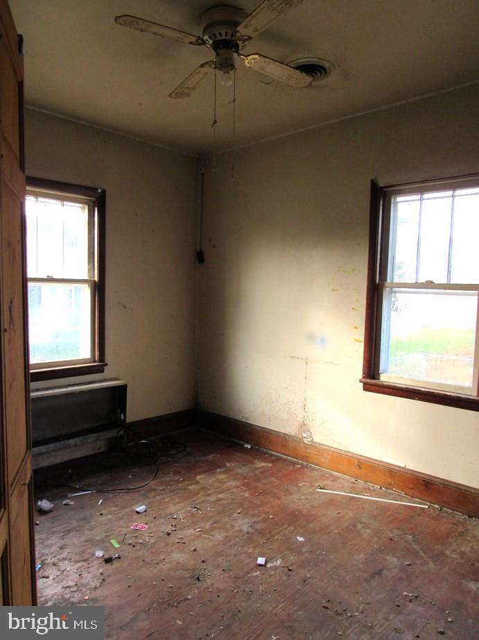 PERRYVILLE - Residential