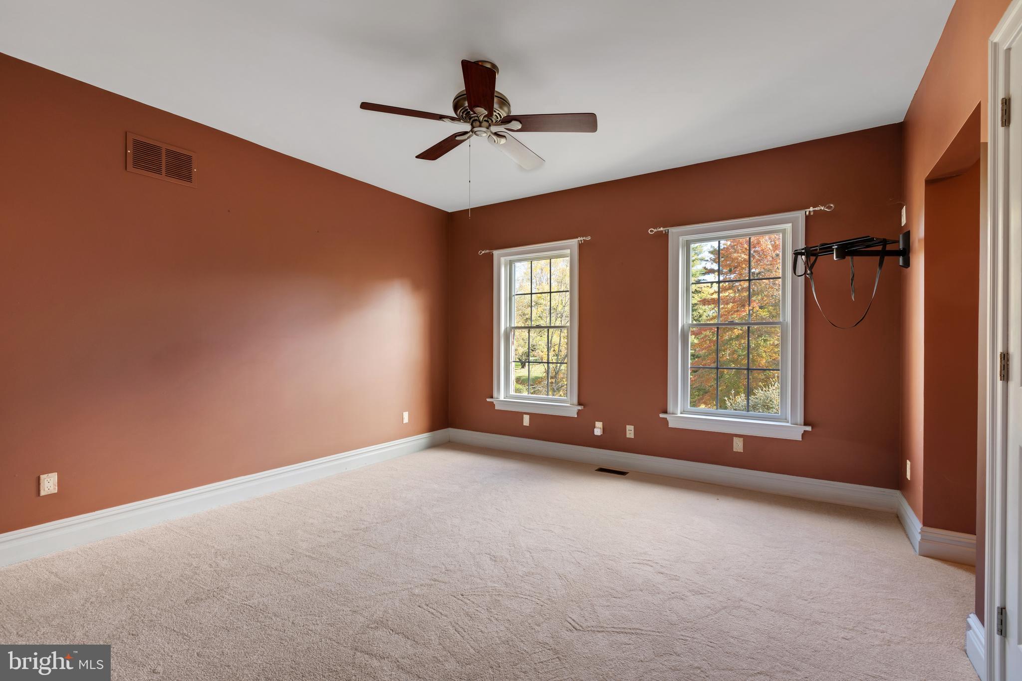 BROOKSIDE MANOR ES - Residential