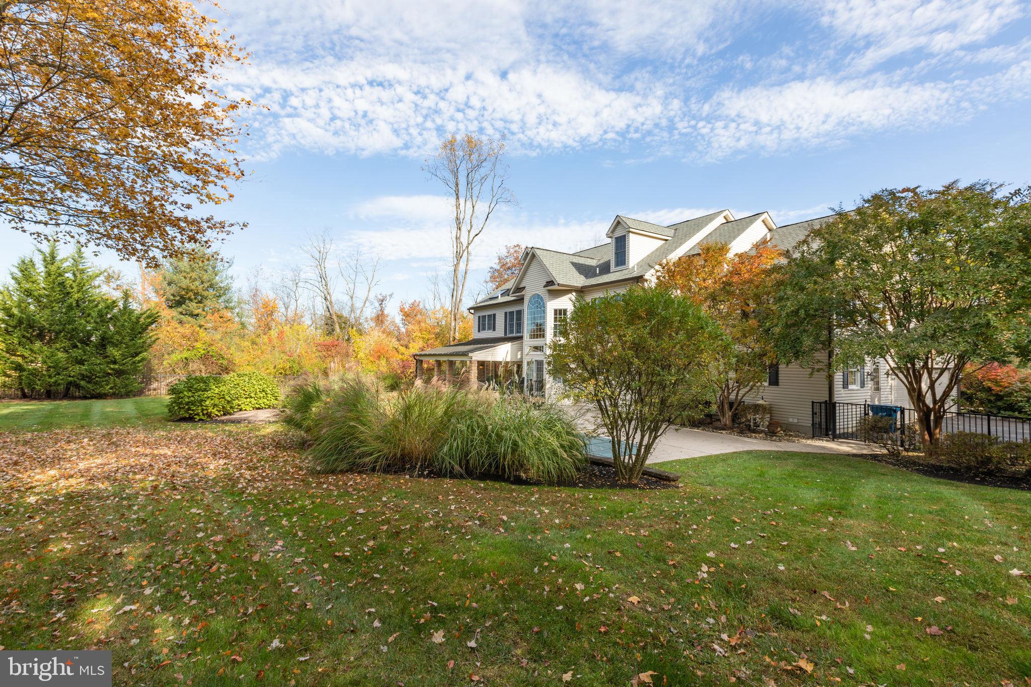 BROOKSIDE MANOR ES - Residential