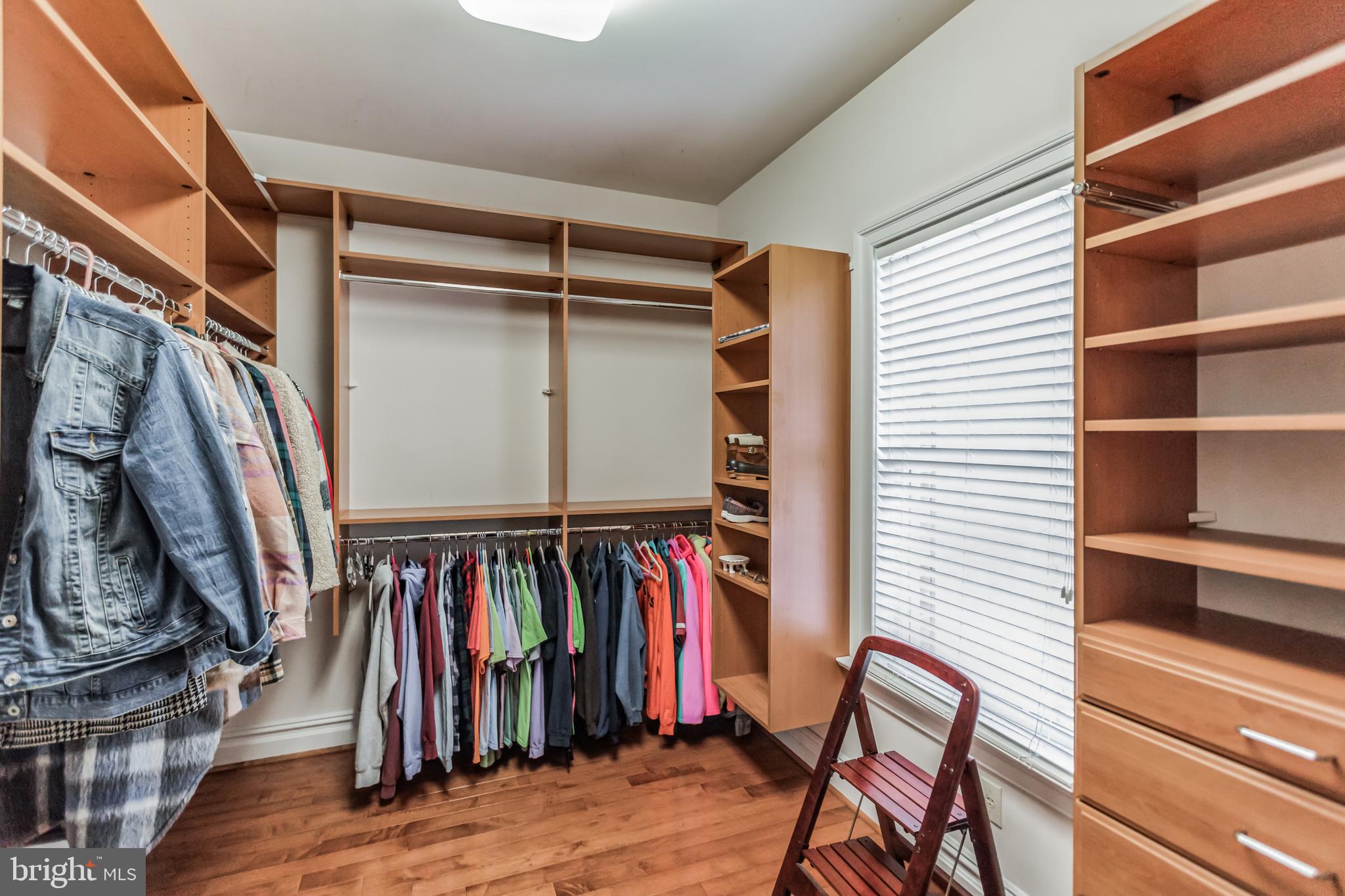 BROOKSIDE MANOR ES - Residential