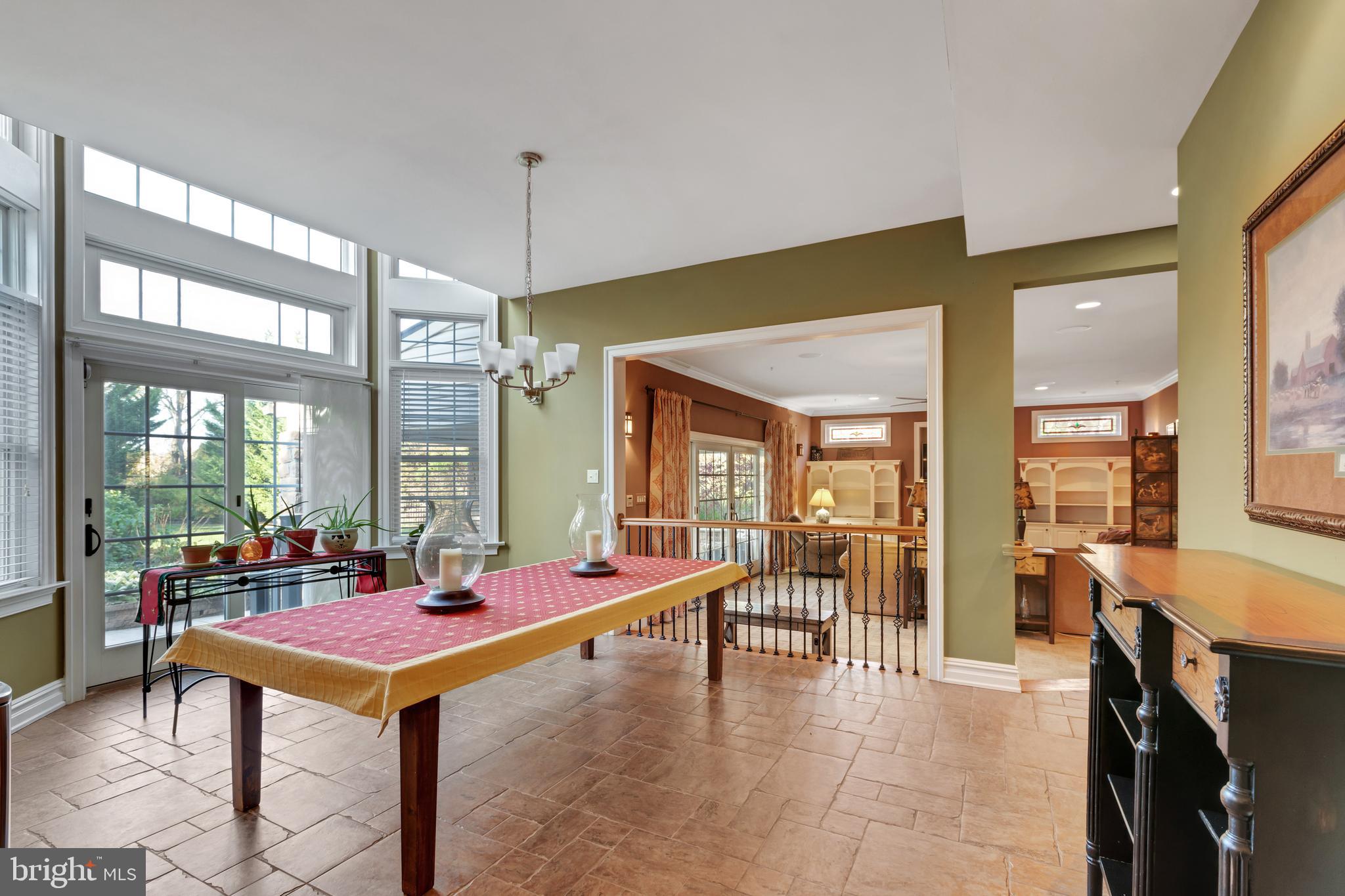 BROOKSIDE MANOR ES - Residential