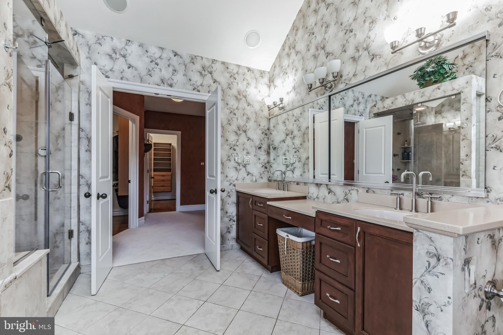 BROOKSIDE MANOR ES - Residential