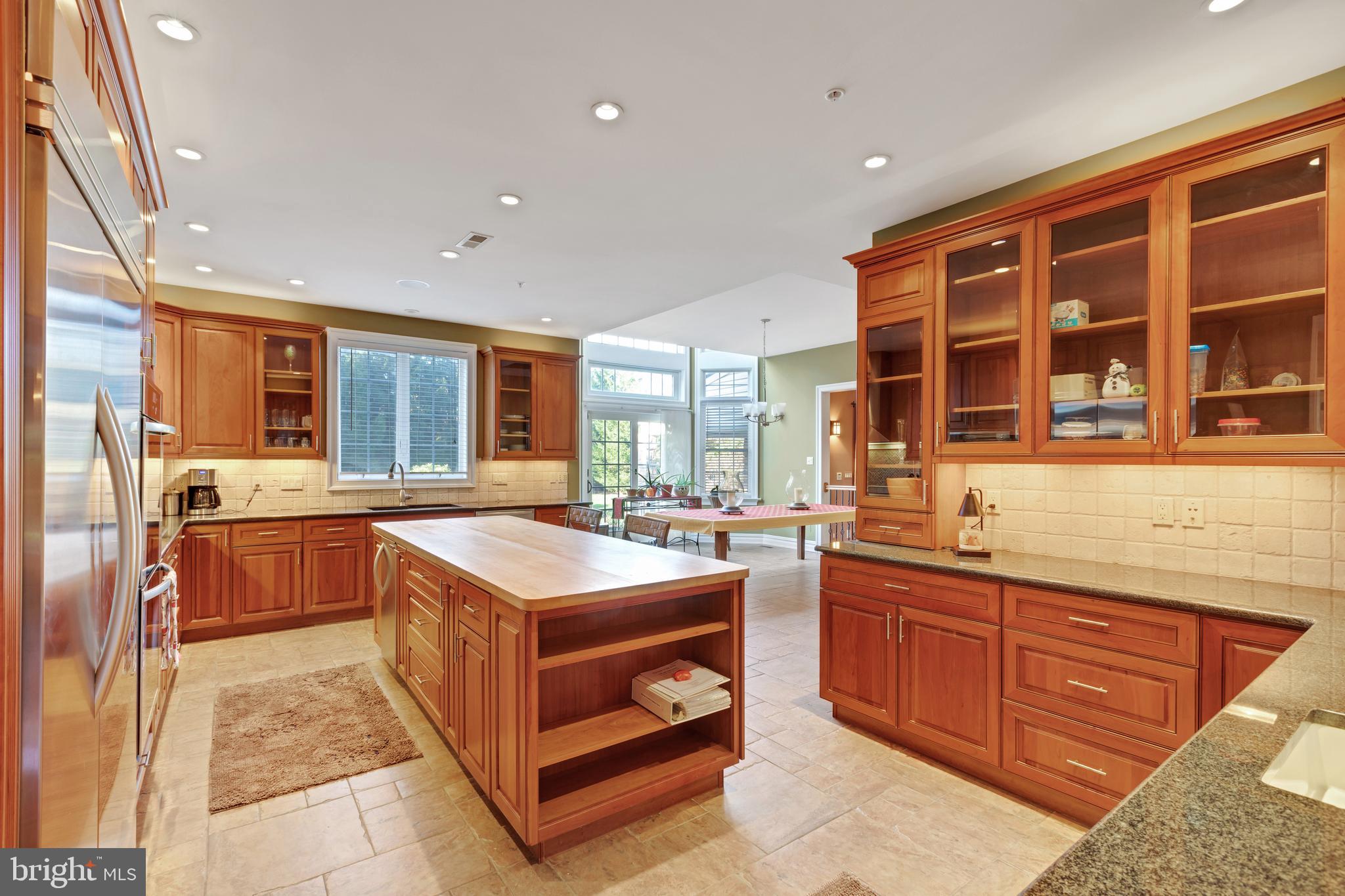 BROOKSIDE MANOR ES - Residential