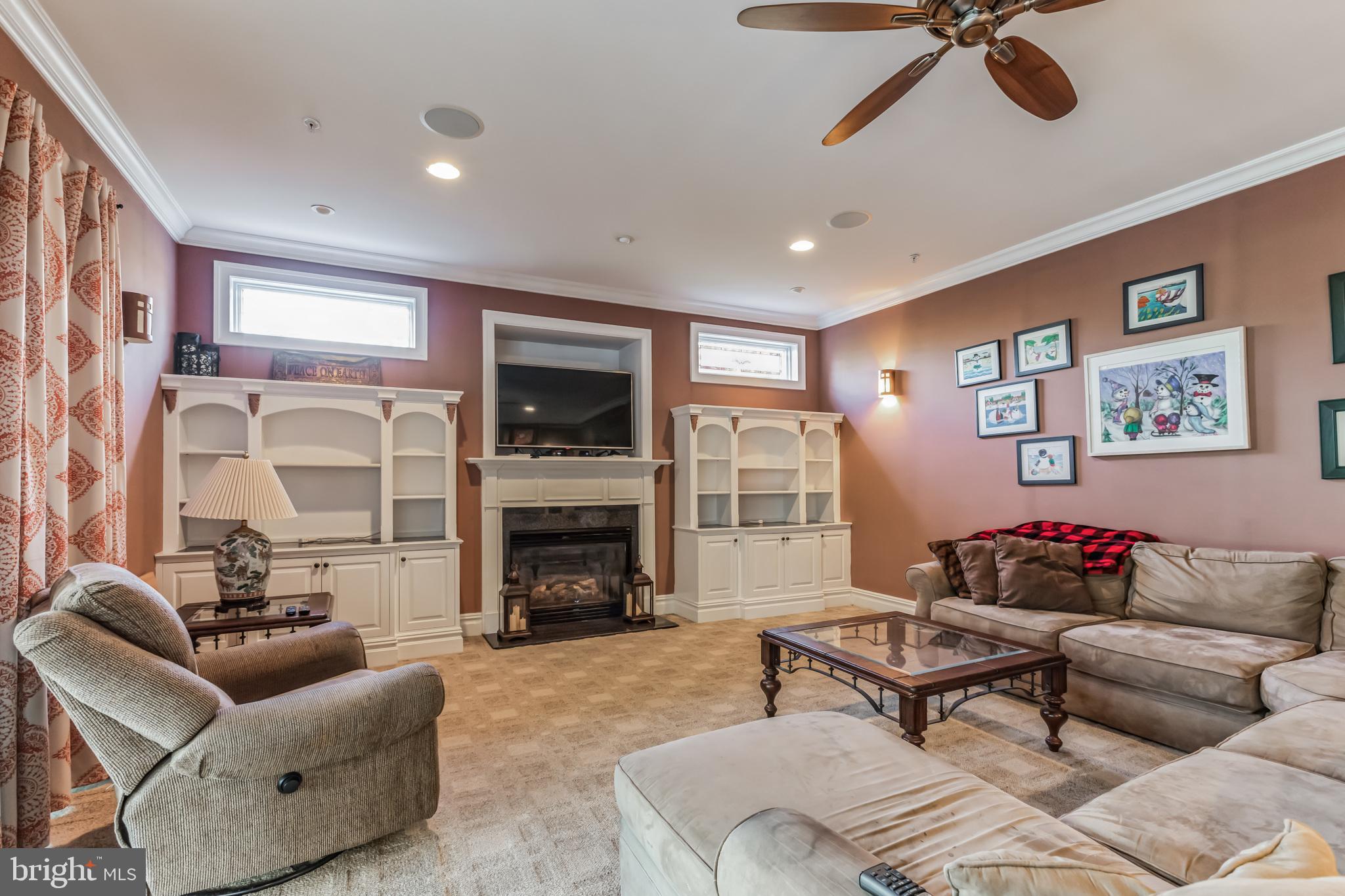 BROOKSIDE MANOR ES - Residential