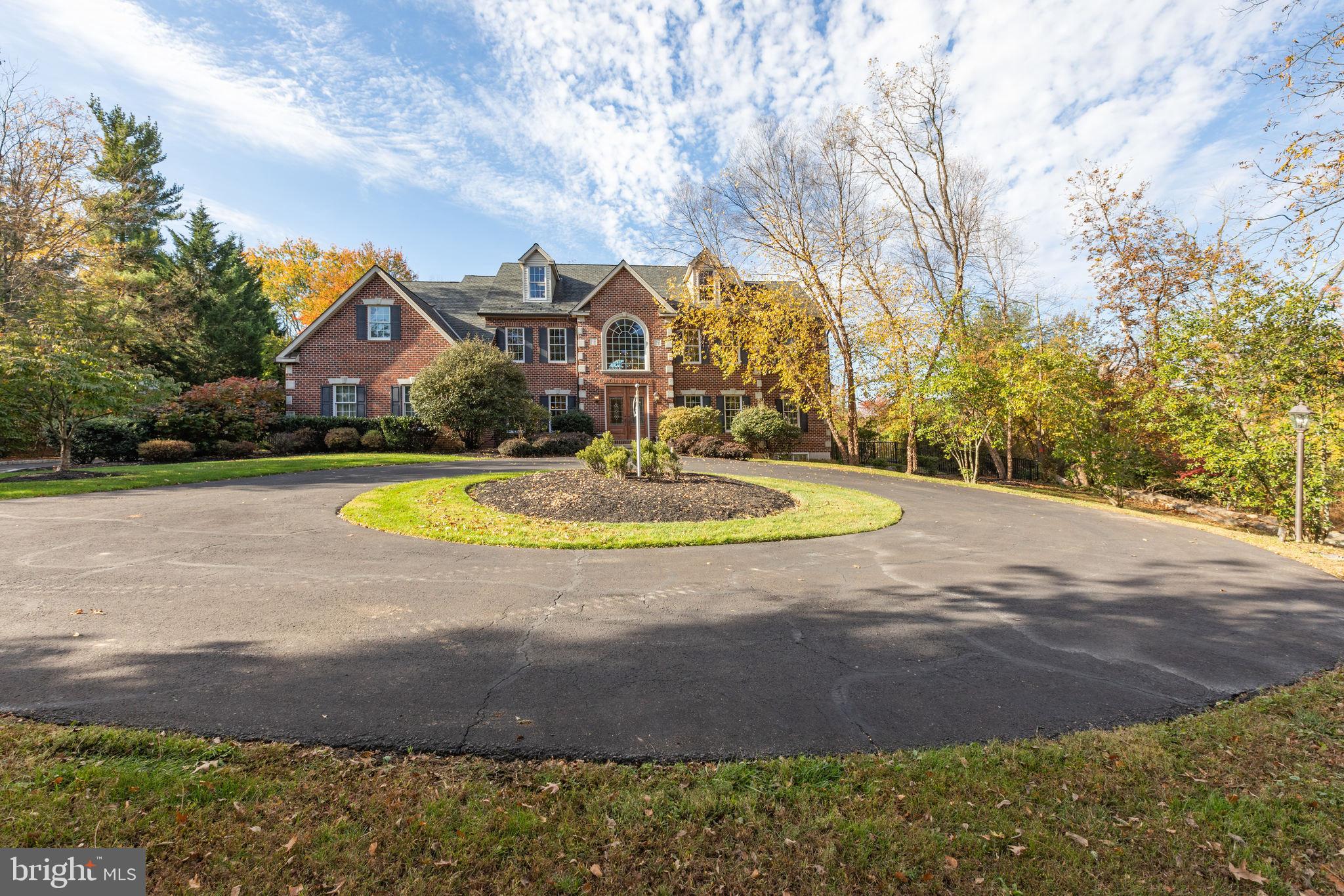BROOKSIDE MANOR ES - Residential