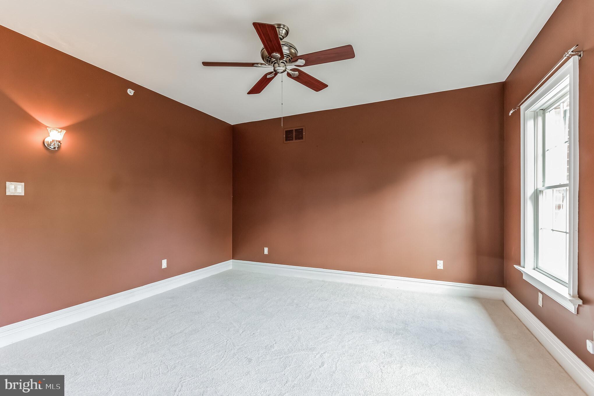 BROOKSIDE MANOR ES - Residential