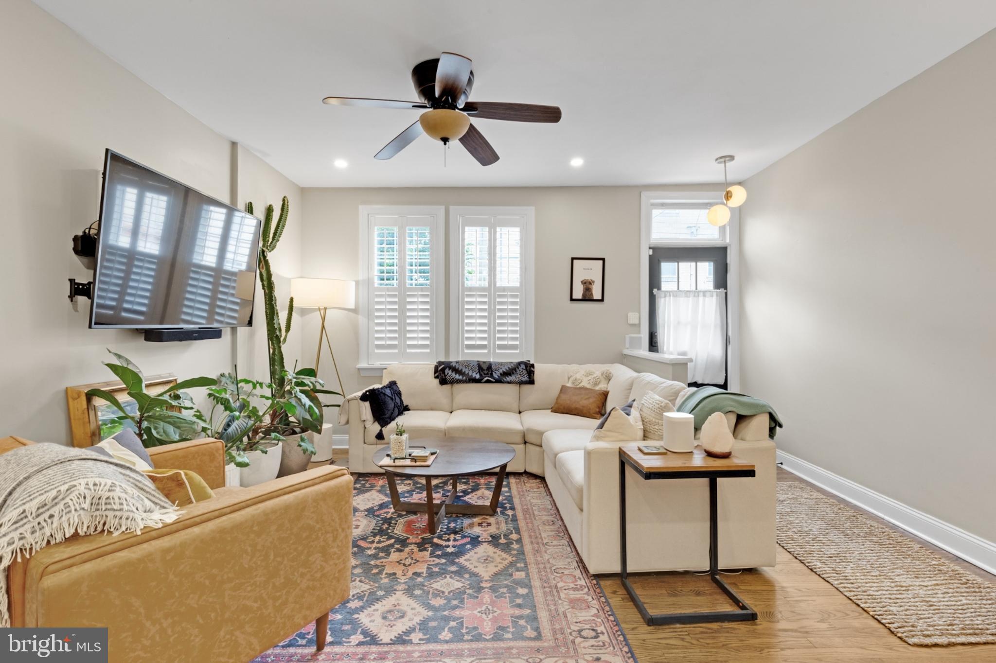 239 E THOMPSON STREET