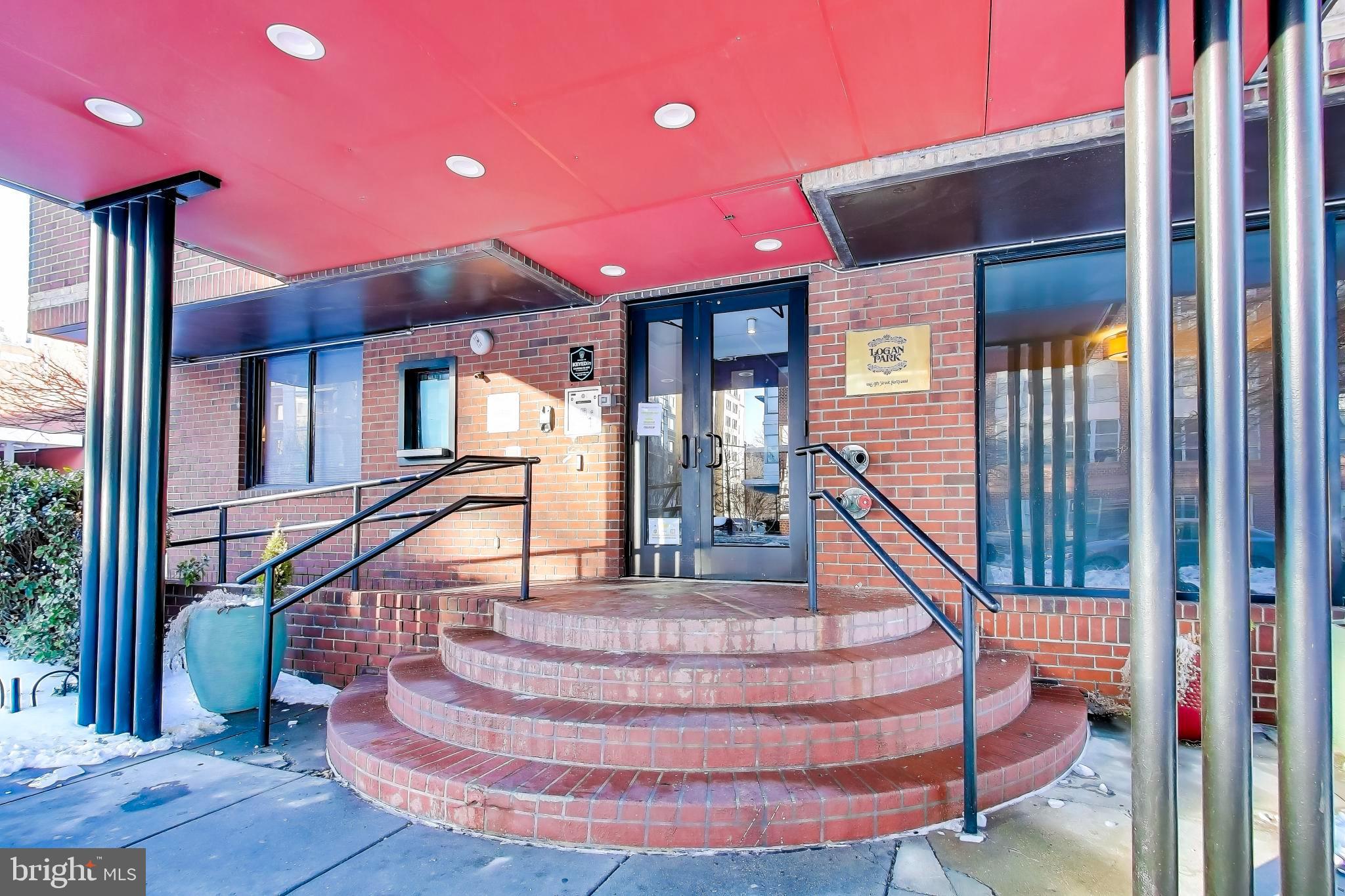 1245 13TH STREET NW 208