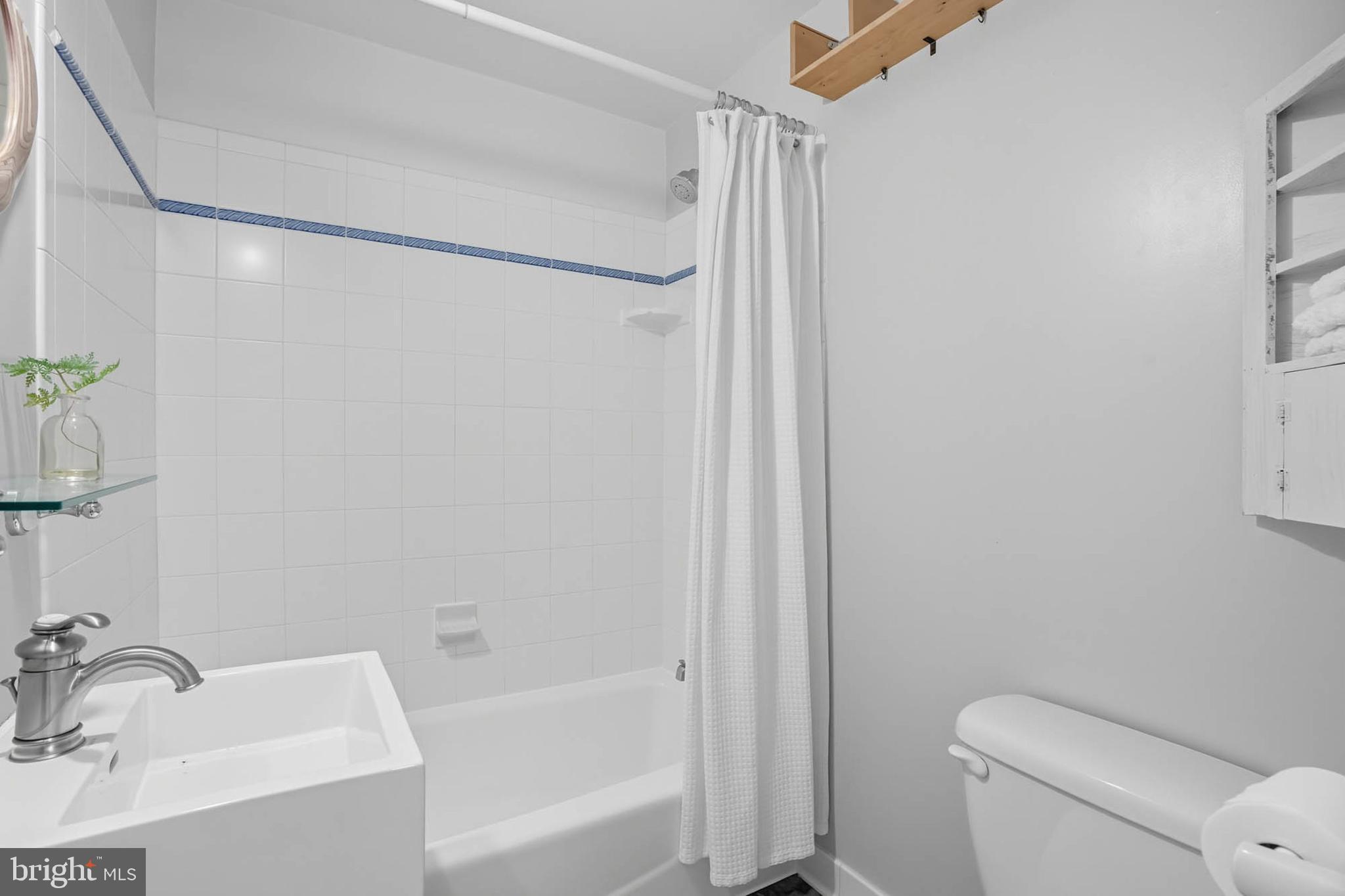 HISTORIC DISTRICT - Residential