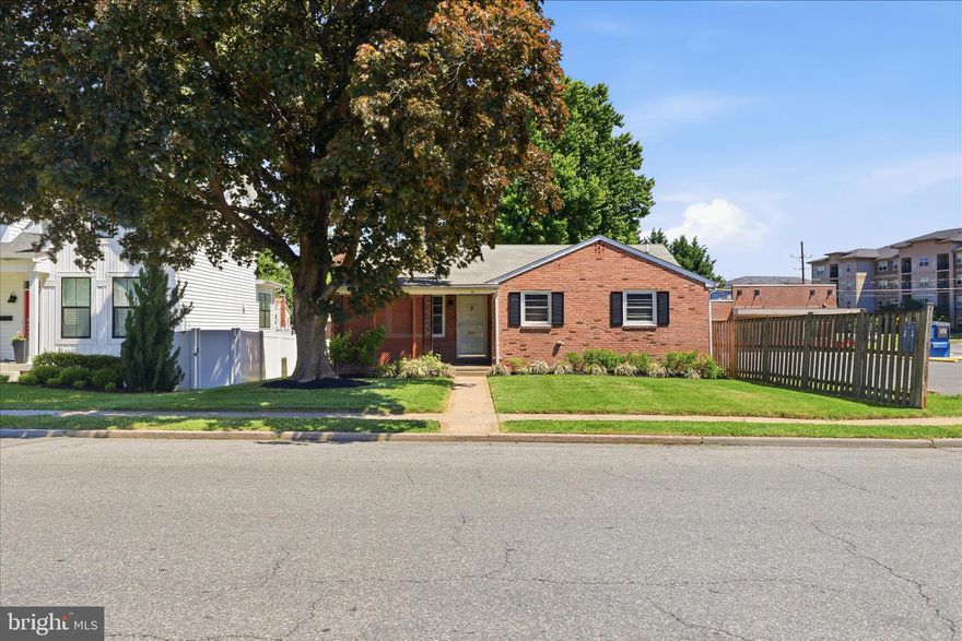Charming brick home ready to welcome you home! This home offers more space than meets the eye. With five total rooms, including three bedrooms and two versatile bonus spaces, there’s plenty of flexibility. The main-level bonus room works perfectly as a home office, while the lower level—with its own private side entrance—makes an ideal setup for guests, or a roommate,  The kitchen and both bathrooms have been updated the kitchen features stainless steel appliances. You’ll find one full bathroom on the main level, plus an oversized lower-level bath that truly stands out. Come take a look and imagine the possibilities!