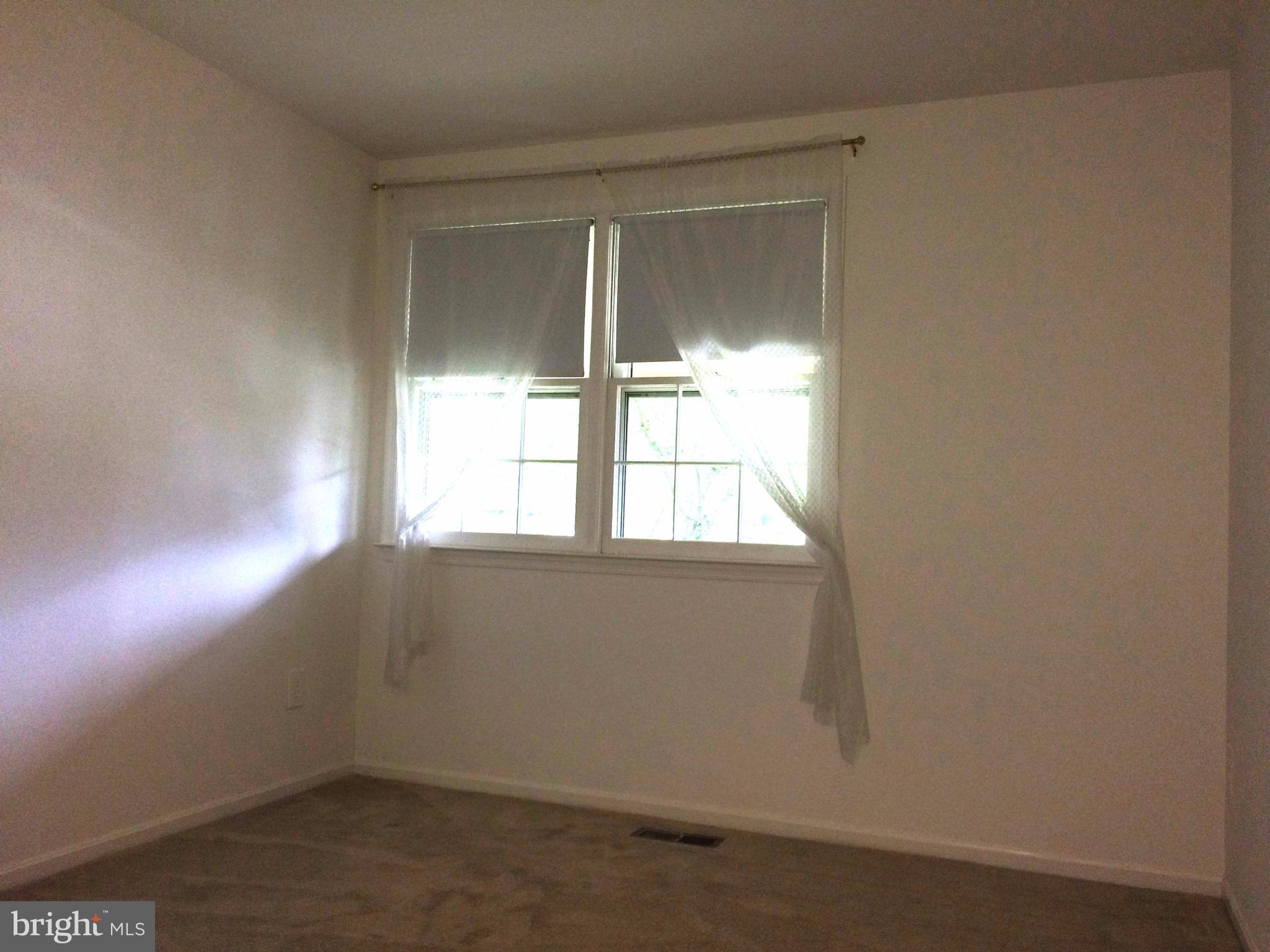 KINGS PARK WEST - Residential Lease