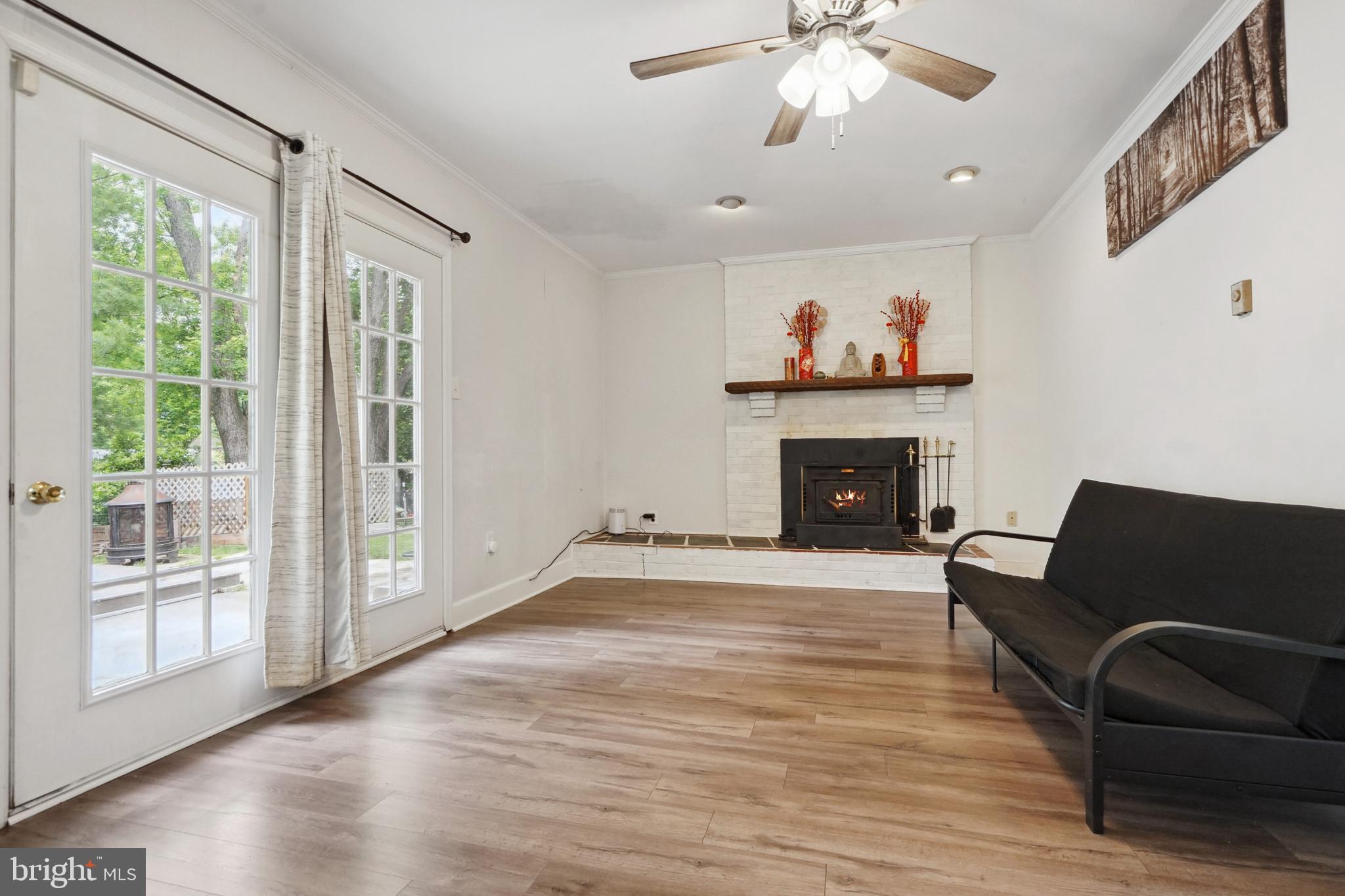 WOODBRIDGE - Residential